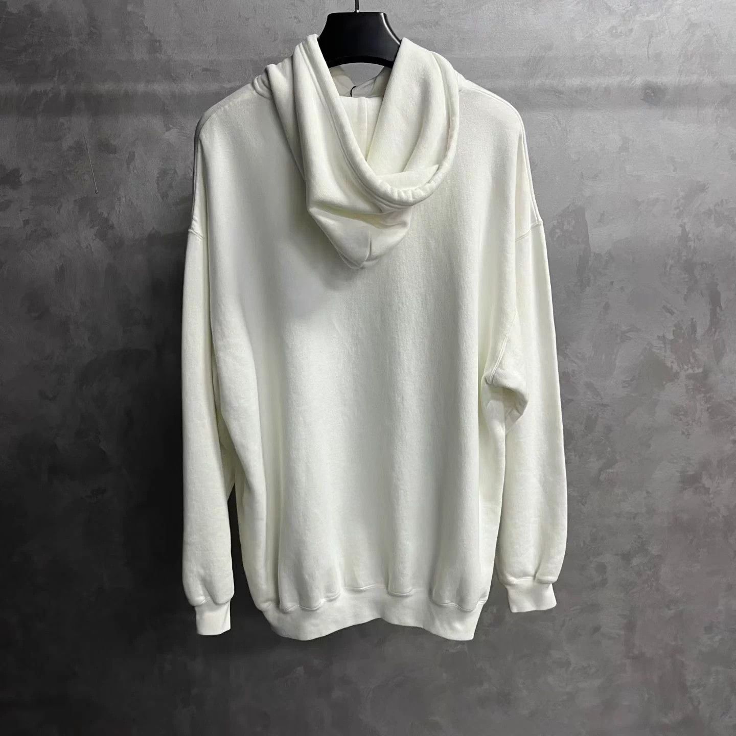Balenciaga Balenciaga White Small Logo LS Sweatshirt XS Size US XS / EU 42 / 0 - 2 Thumbnail