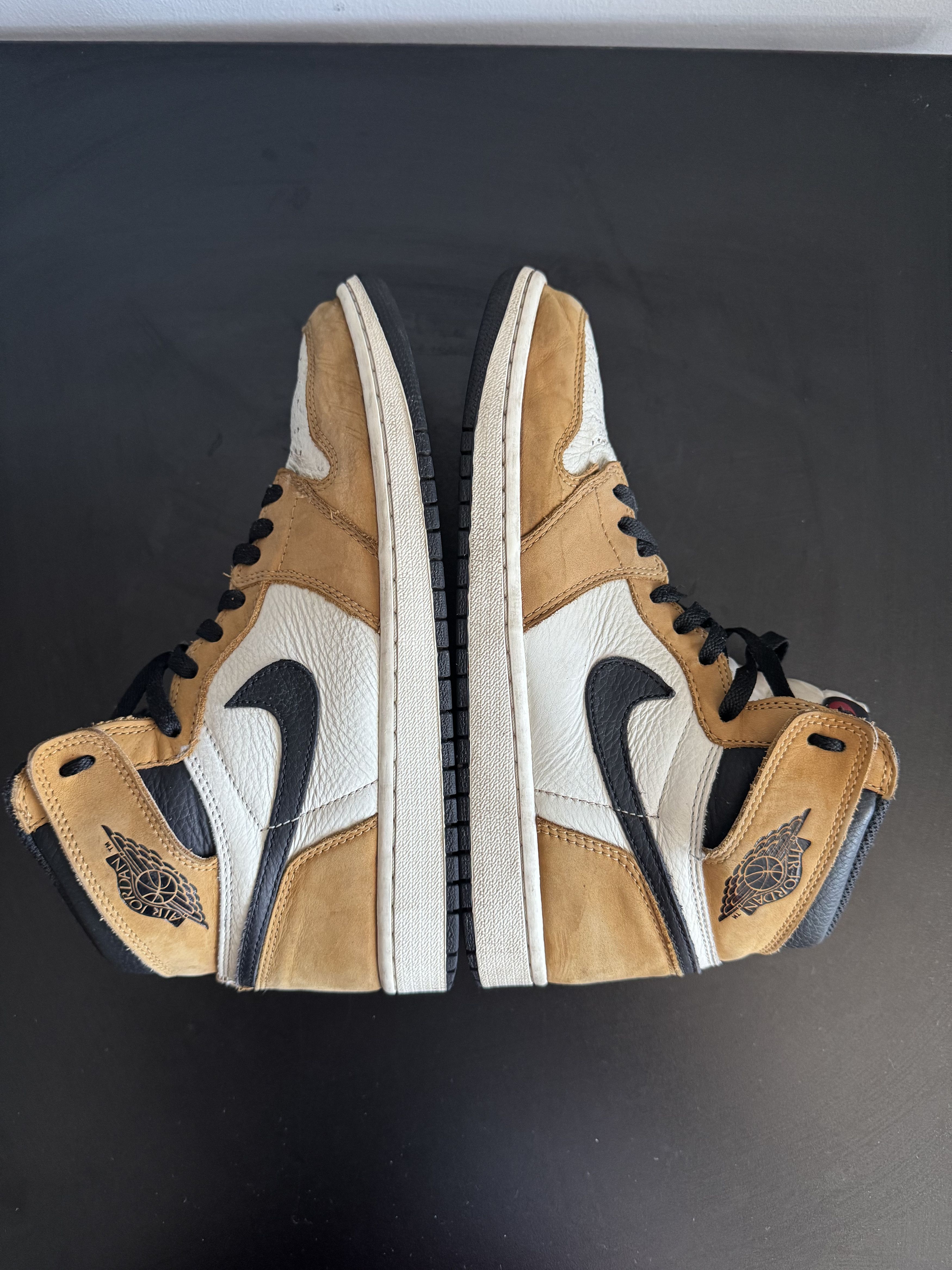 Jordan Brand Nike Air Jordan 1 High Rookie Of The Year bred banned royal Size US 9 / EU 42 - 8 Thumbnail