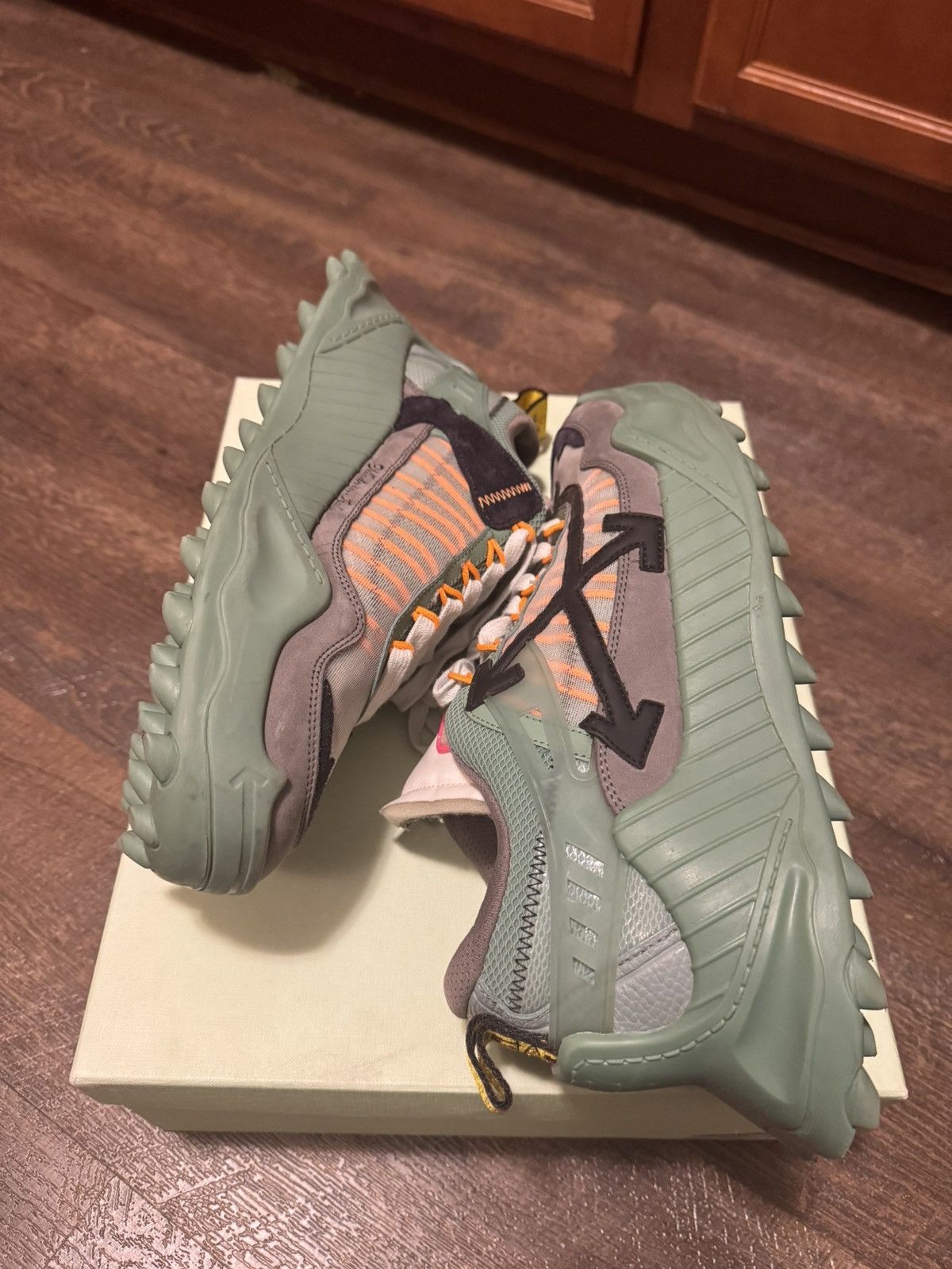 Off-White OFF-WHITE odsy-1000 Size US 11 / EU 44 - 5 Thumbnail