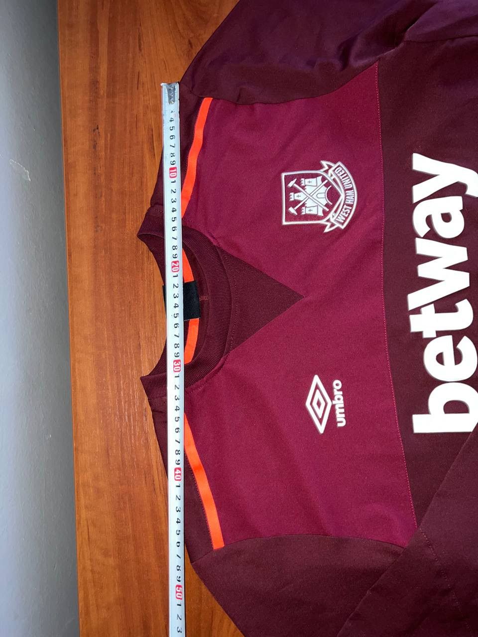 Umbro 2020/21 WEST HAM UNITED TRAINING SOCCER FOOTBALL JACKET SZ L Size US L / EU 52-54 / 3 - 16 Thumbnail