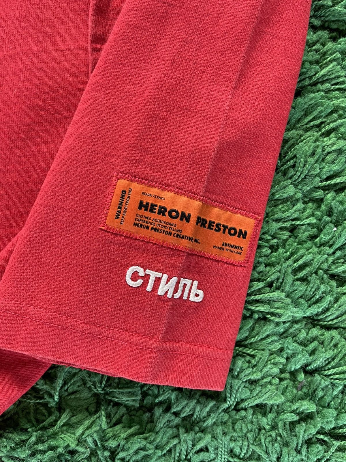 Heron Preston Heron Preston "Eagle" L/S Tee Size US M / EU 48-50 / 2 - 7 Thumbnail