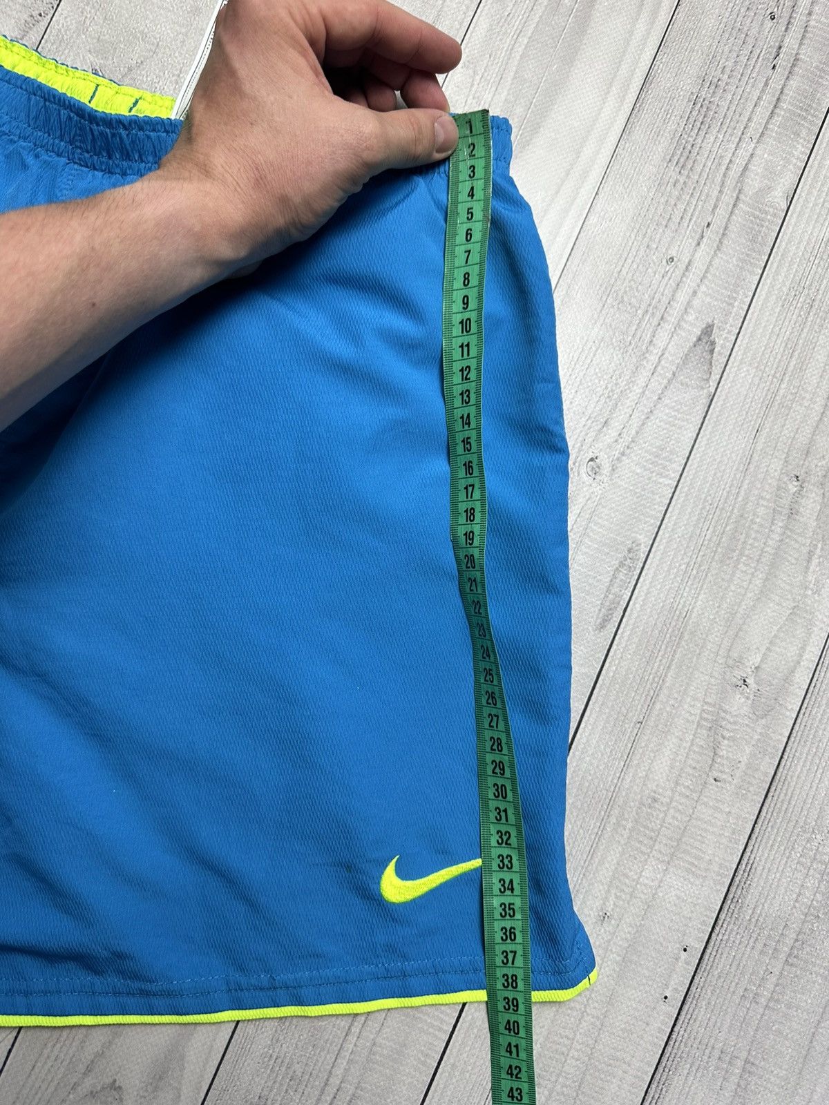 Vintage Vintage Nike Barcelona soccer shorts blue rare size S Size US 29 - 10 Thumbnail