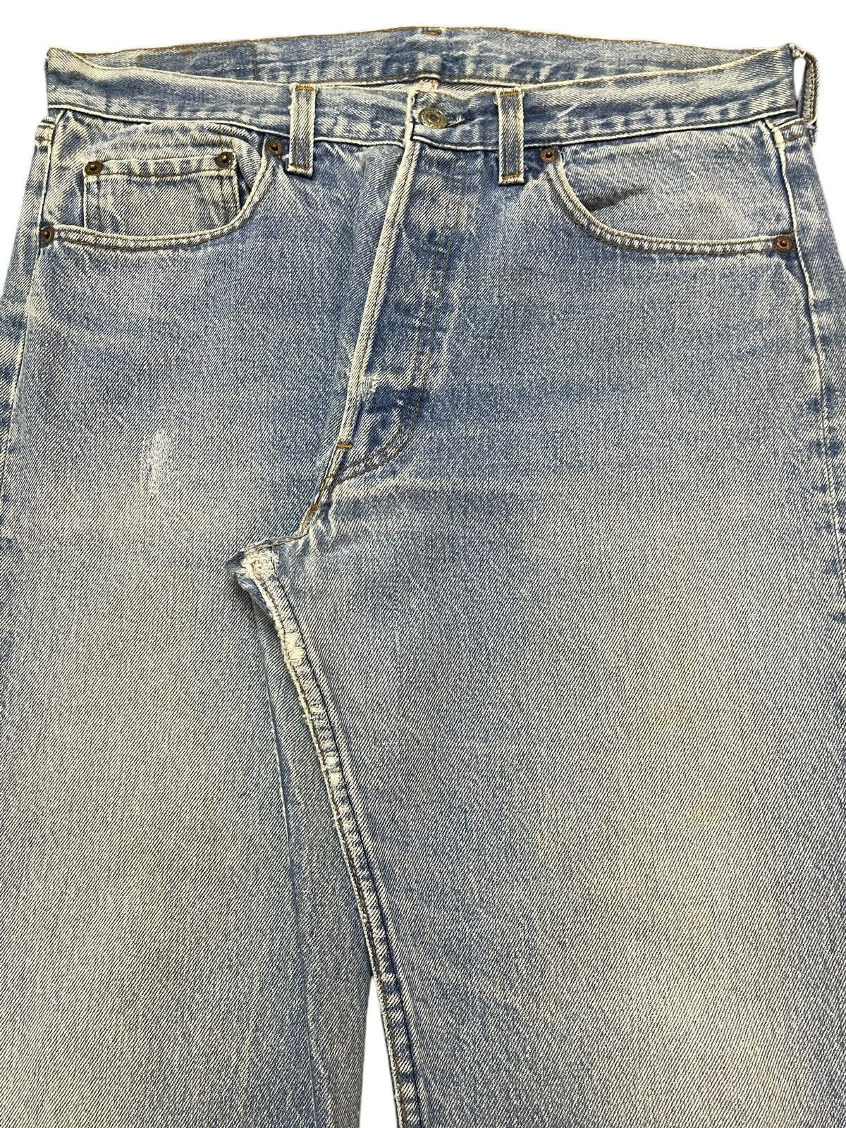 Levi's Vintage Clothing Vintage 80 Levis 501 Blue Faded Wash Relaxed Straight Leg Size US 32 / EU 48 - 4 Thumbnail