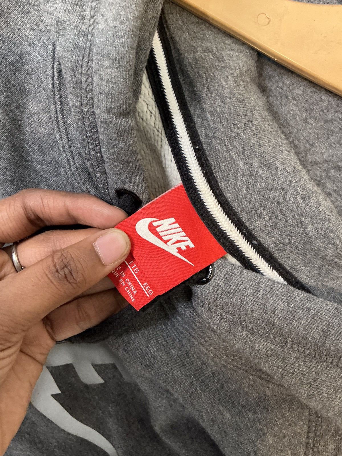 Nike × Vintage Vintage Nike air patch worked baggy fit hoodie Size US L / EU 52-54 / 3 - 6 Thumbnail