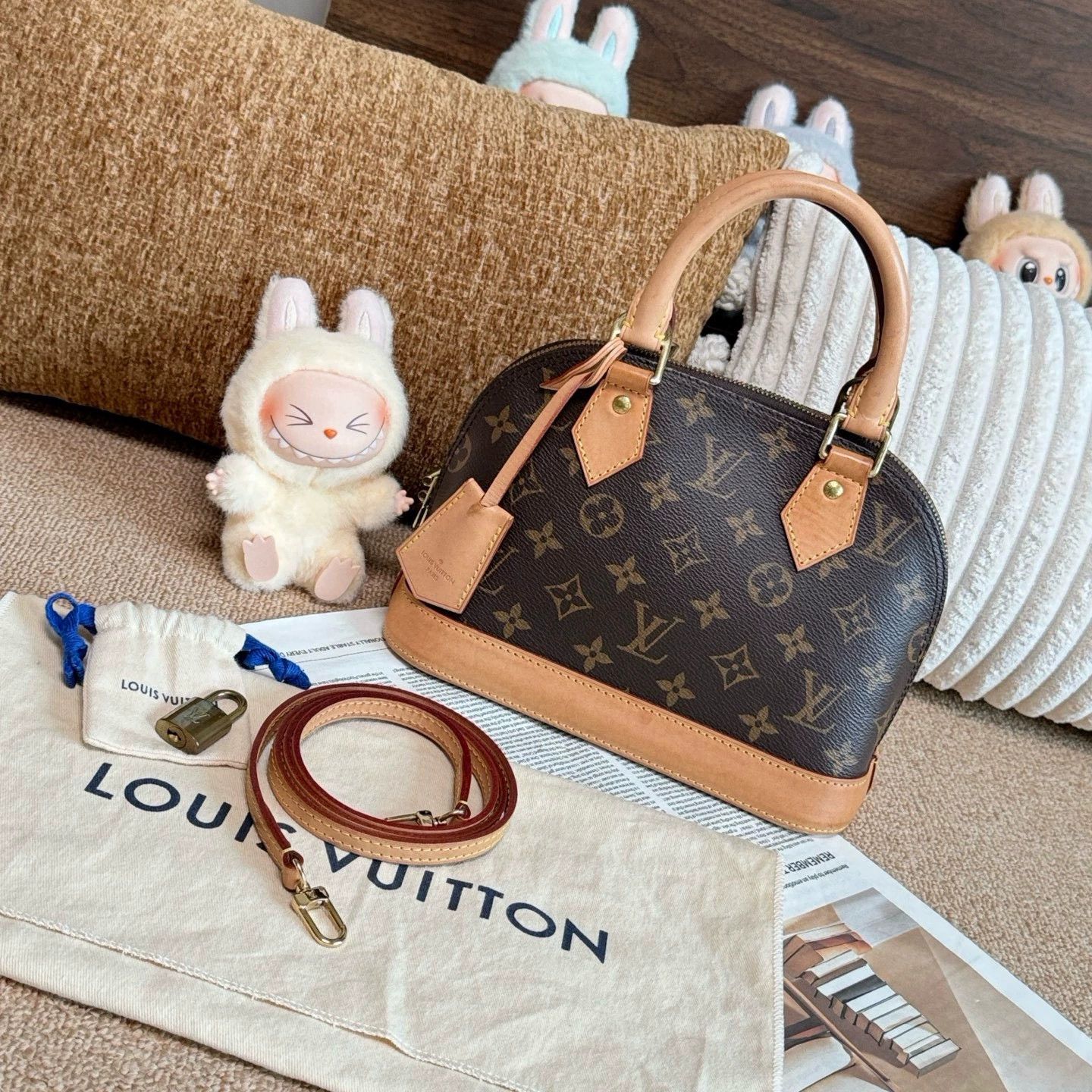 Louis Vuitton Pre-loved Bag Very good condition Size ONE SIZE - 1 Thumbnail