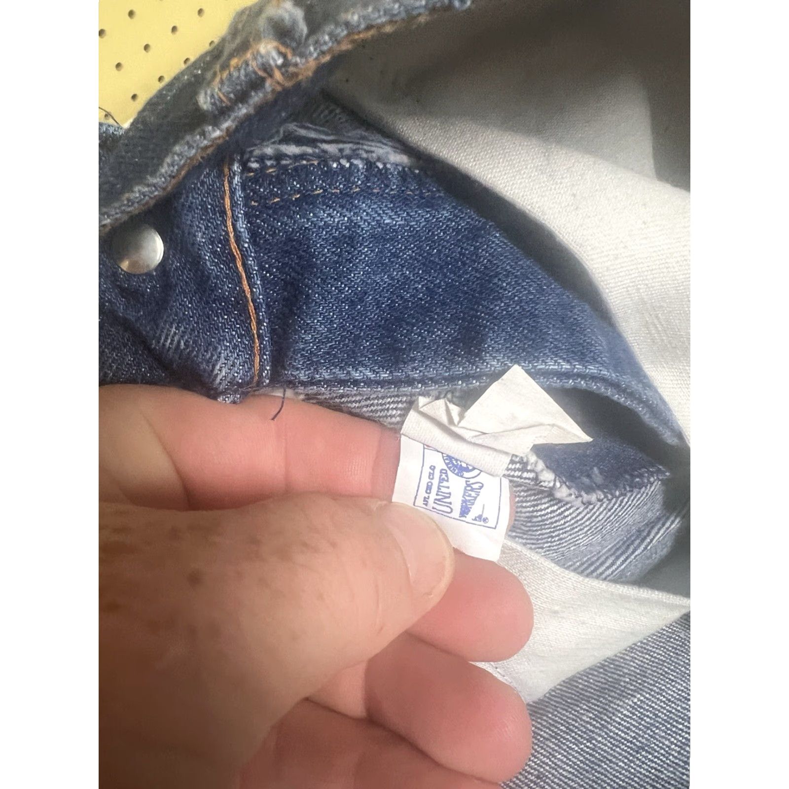Vintage VINTAGE OshKosh B'Gosh Blue Denim Jeans Men 25x30 Slim/Regular 5-Pocket Rock USA 90s City Logo Belted Straight Breakfast? Size US 26 / EU 42 - 3 Thumbnail