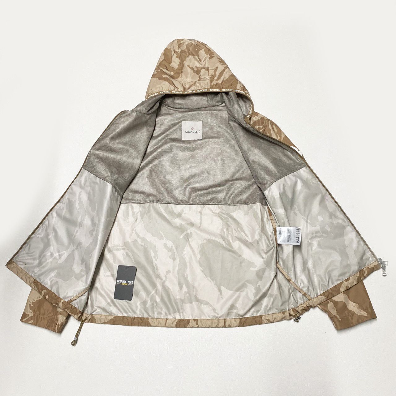 Moncler Moncler chardon Mens light jacket camo size 2 M Medium Size US M / EU 48-50 / 2 - 5 Thumbnail