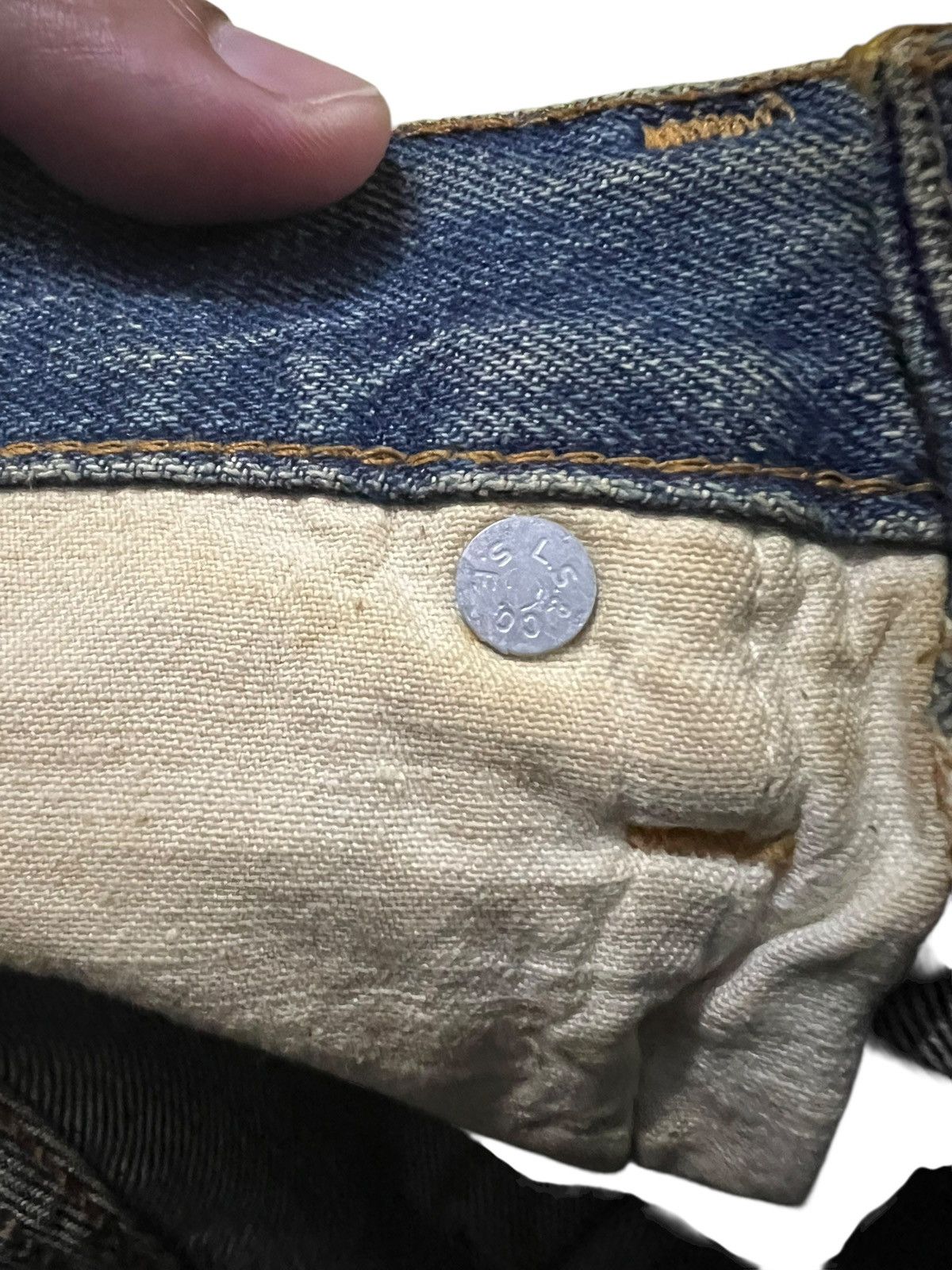 Levi's 60’s Levi’s 501 Redline #2 Selvedge Distressed Rusty Jean Size US 29 - 20 Thumbnail