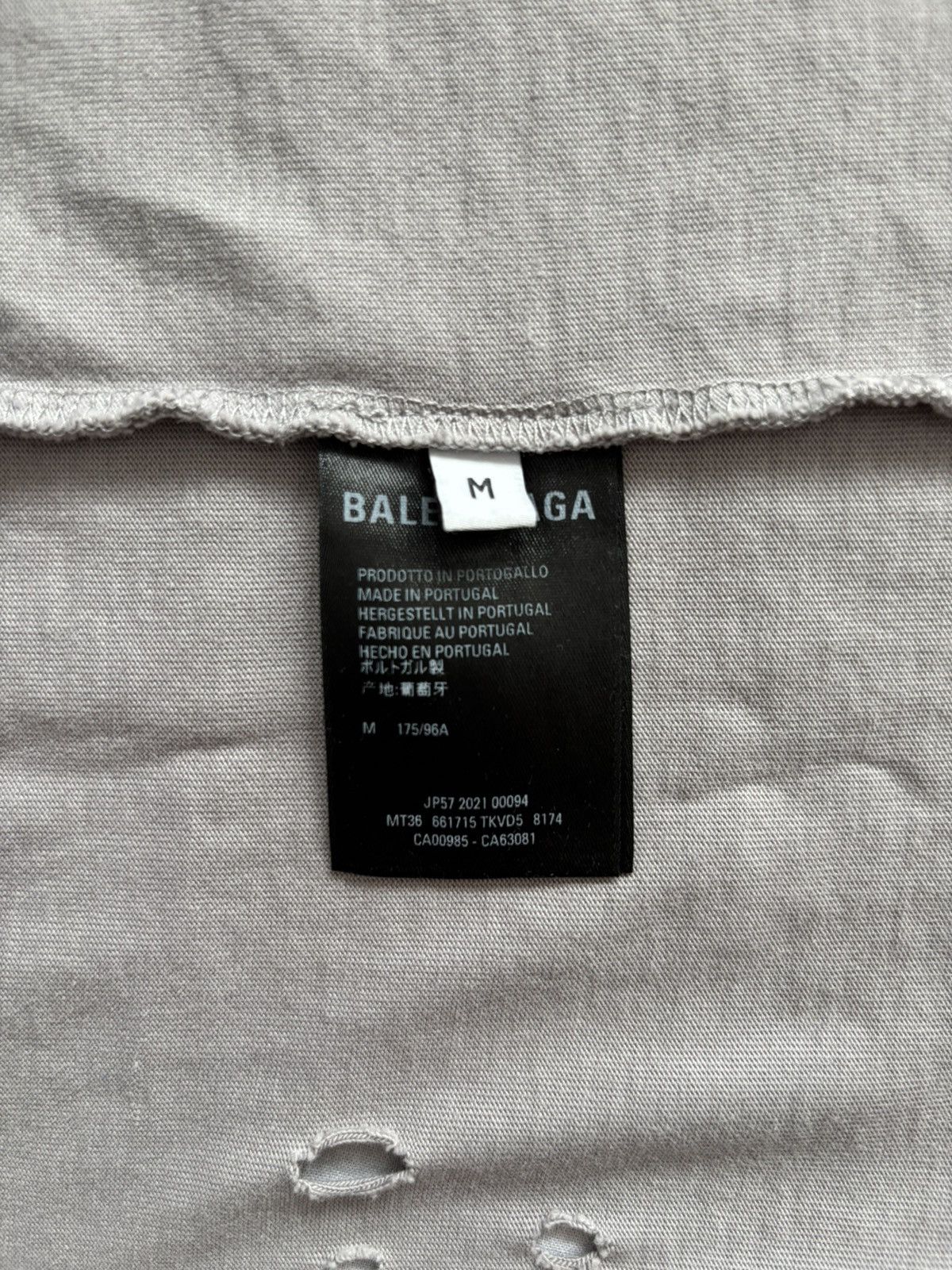 Balenciaga Balenciaga Blurred Logo Distressed Tee Size US M / EU 48-50 / 2 - 5 Thumbnail