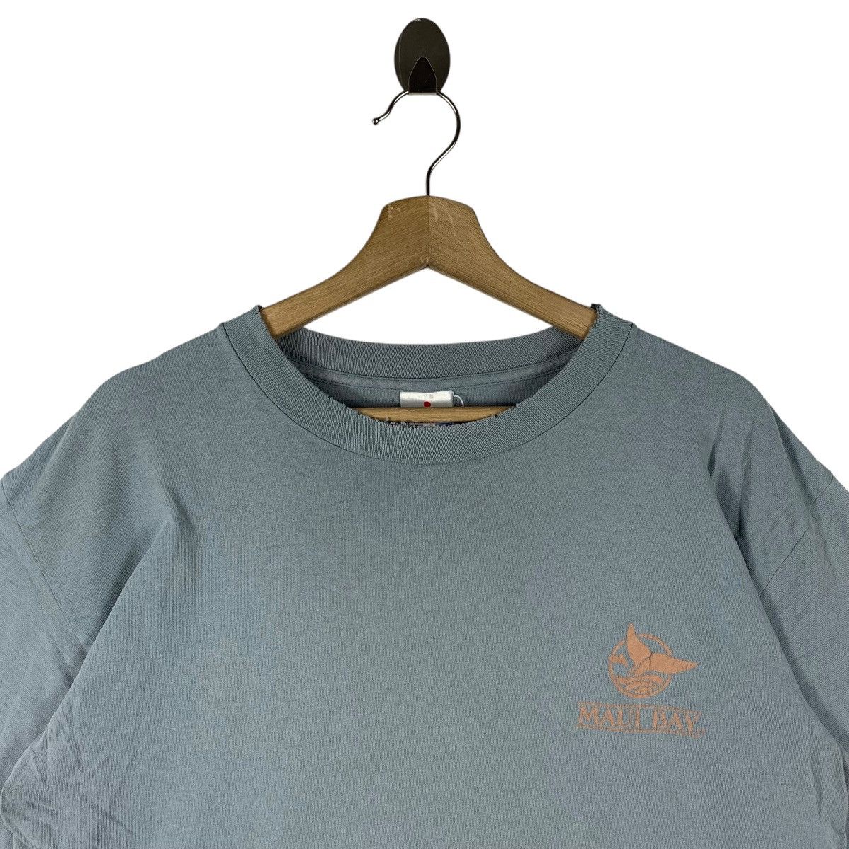 Vintage Vintage 90s MAUI RAY big logo back hit Surfing tee Size US L / EU 52-54 / 3 - 3 Thumbnail