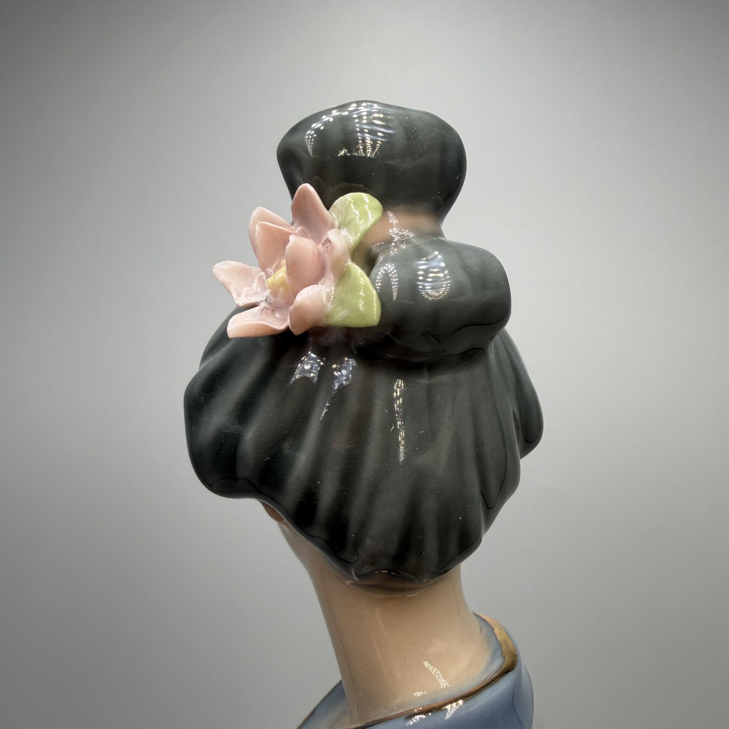 Vintage Pavone Porcelain Japanese Lady Geisha Figurine Fan Italian Size ONE SIZE - 8 Thumbnail