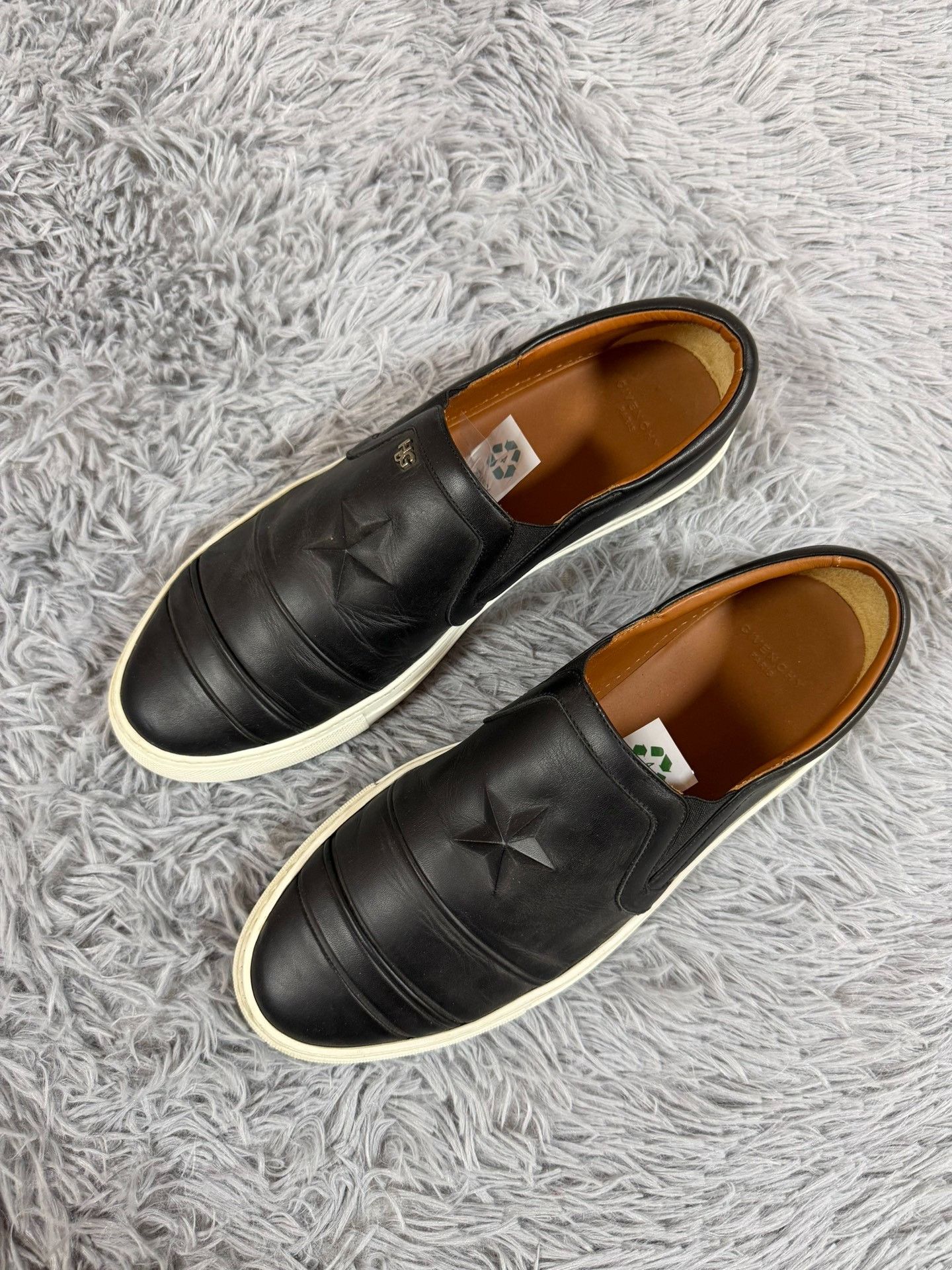 Givenchy Givenchy Black Lowtop Sneakers 11 Men Size US 11 / EU 44 - 1 Thumbnail