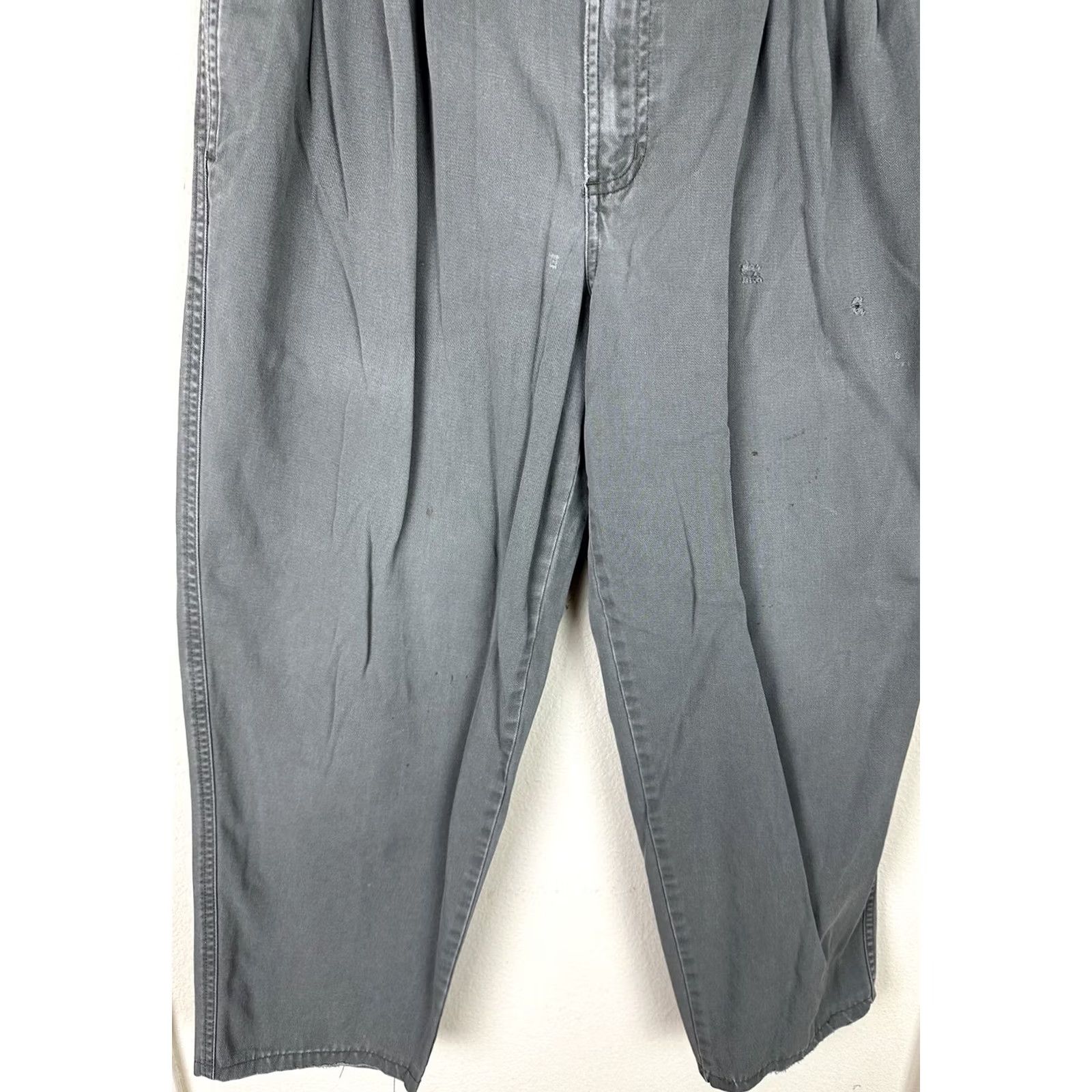 Olive VINTAGE City Streets Khaki Pants Mens 30 30x26 ACTUAL Distressed Olive Green Pleated Chino Casual 80s 90s Mens Size US 30 / EU 46 - 4 Thumbnail