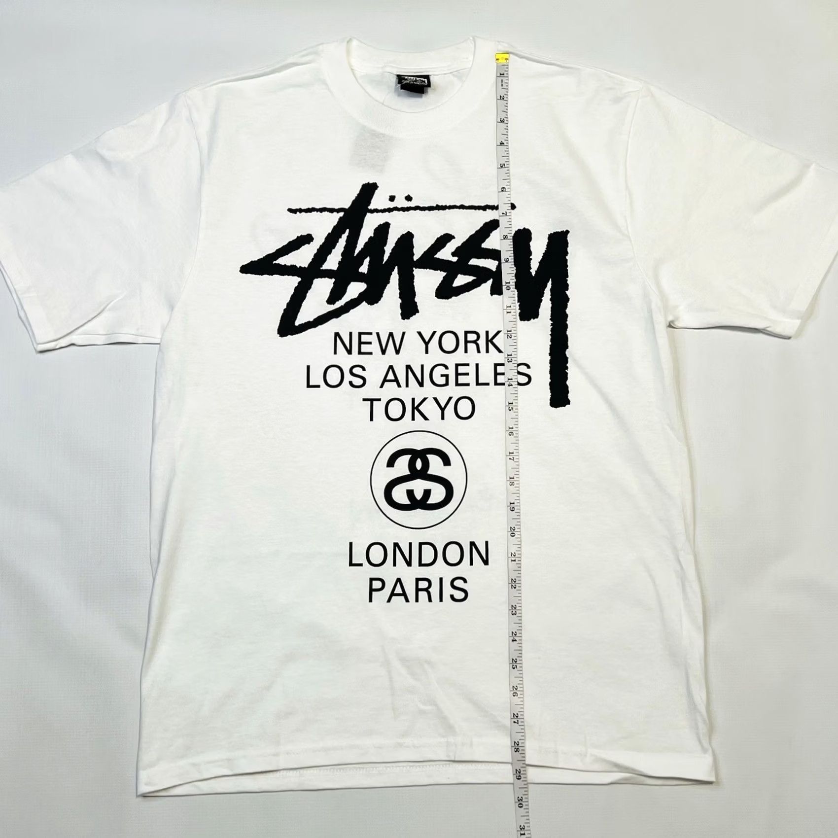 Vintage VINTAGE Stussy World Tour Tee Shirt White Mens M Short Sleeve Graphic Print Logo 2025 Size US M / EU 48-50 / 2 - 2 Thumbnail