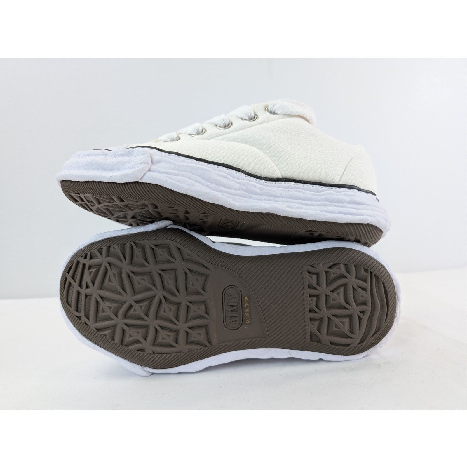 Maison MIHARA YASUHIRO o1rshd1 Peterson 23 Original Sole Sneakers in White 45 Size US 12 / EU 45 - 12 Thumbnail