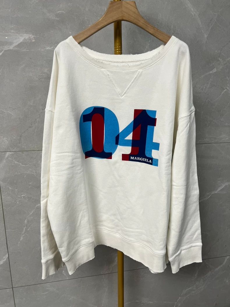 Maison Margiela Maison Margiela Wide Neck Sweatshirt Size US XL / EU 56 / 4 - 1 Thumbnail