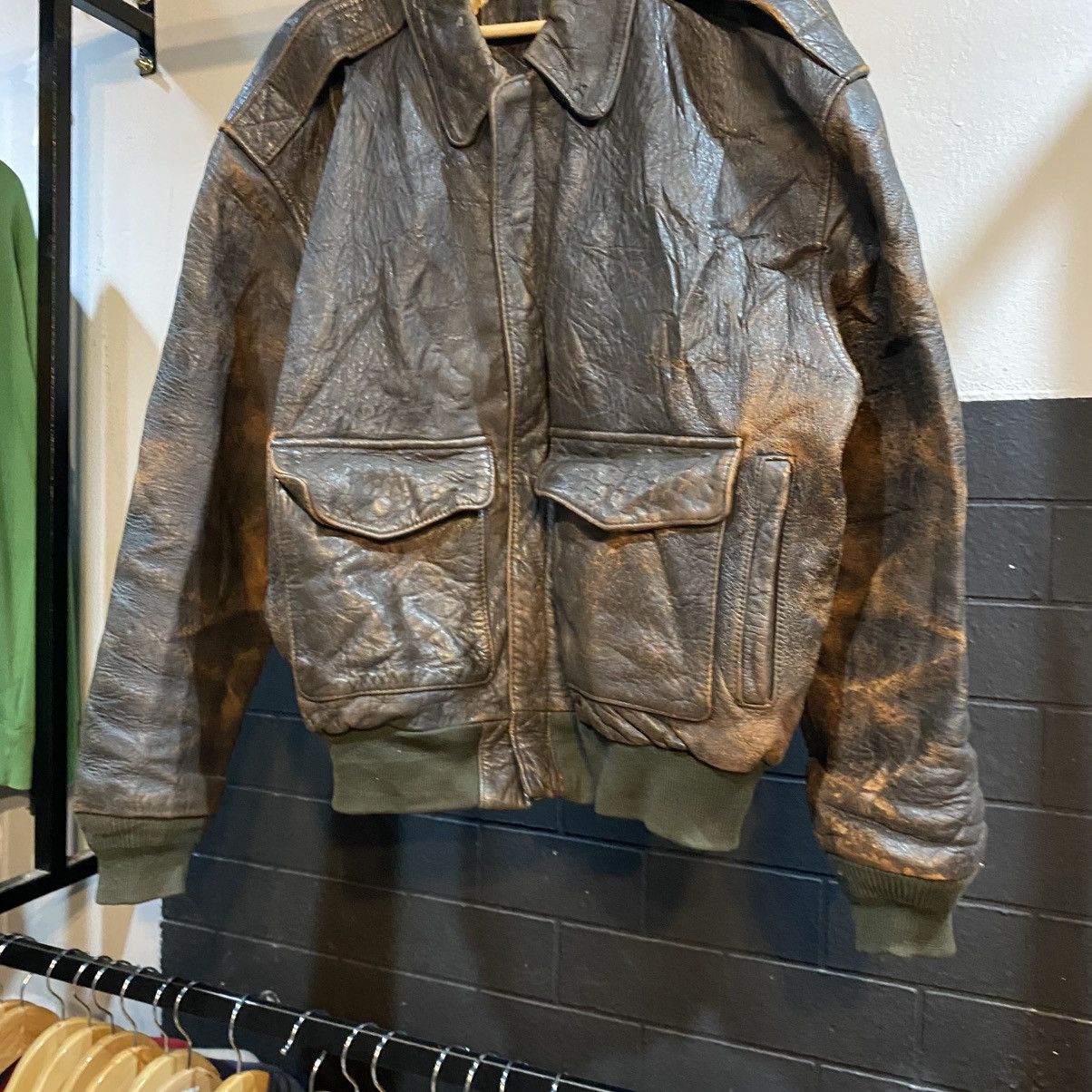 Avirex Vintage Palam Inspired Avirex Leather Jackets Made In Korea Size US L / EU 52-54 / 3 - 5 Thumbnail