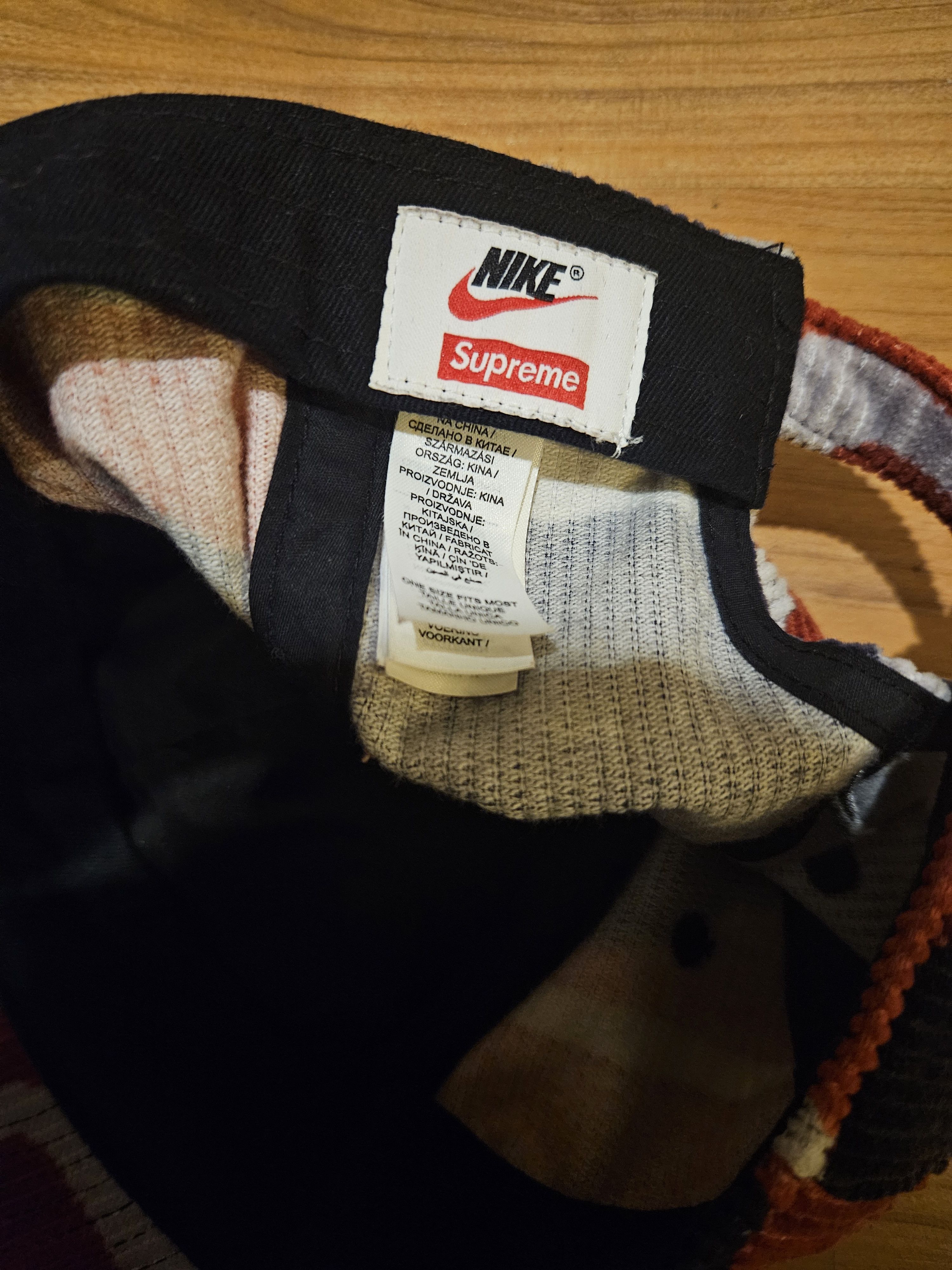 Nike × Supreme Supreme x Nike Arc Corduroy 6 Panel Cap Size ONE SIZE - 5 Thumbnail