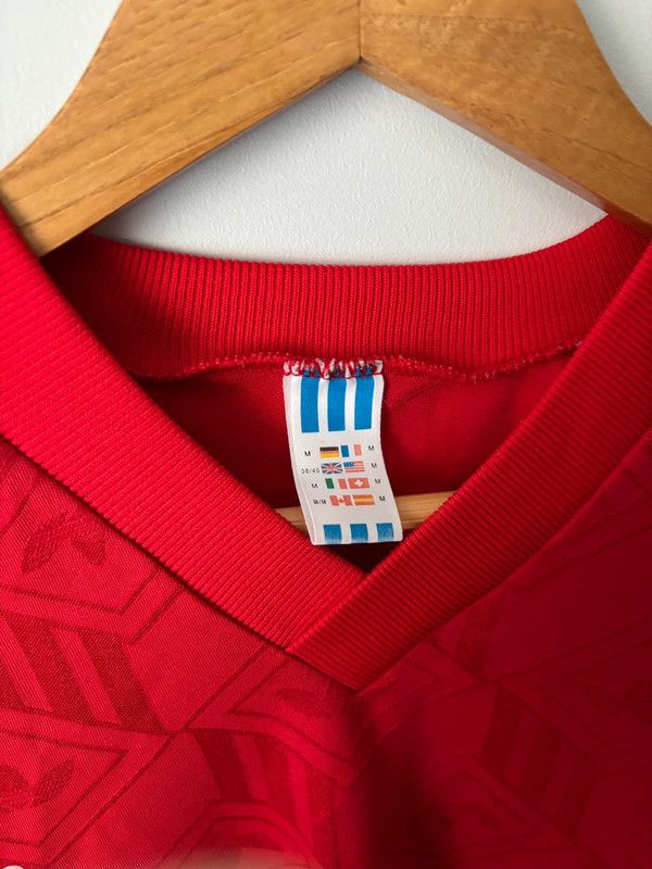 Adidas Adidas Originals vintage t-shirt sport football red M UK 90s Size US M / EU 48-50 / 2 - 5 Thumbnail