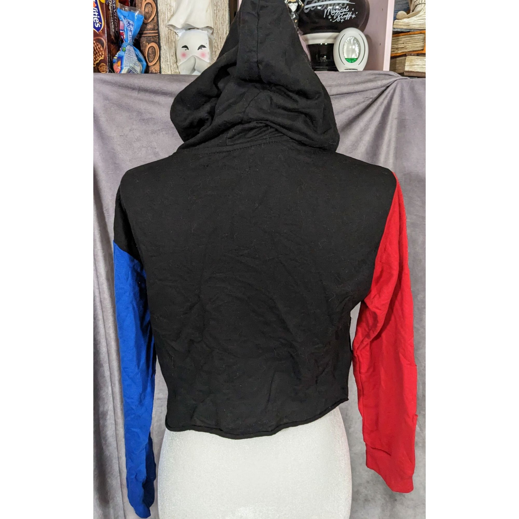 Other Trendy Streetwear Distressed Cropped Hoodie by Thrill 94 Size M / US 6-8 / IT 42-44 - 11 Thumbnail