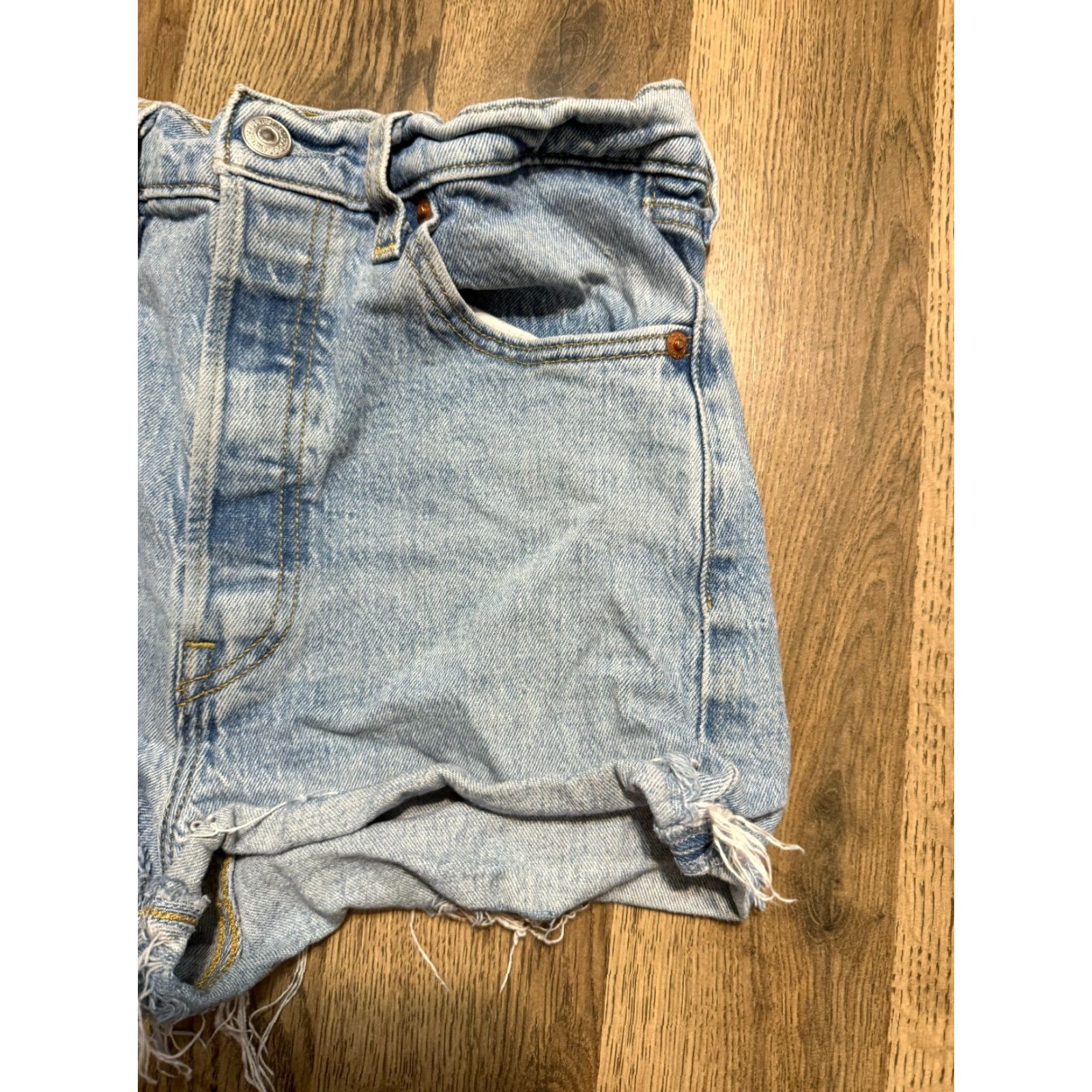Levi's VINTAGE Levi's Jeans Women's Size 26 Blue Denim Cut-Off Shorts Ribcage Straight Jeans Size 26" / US 2 / IT 38 - 4 Thumbnail