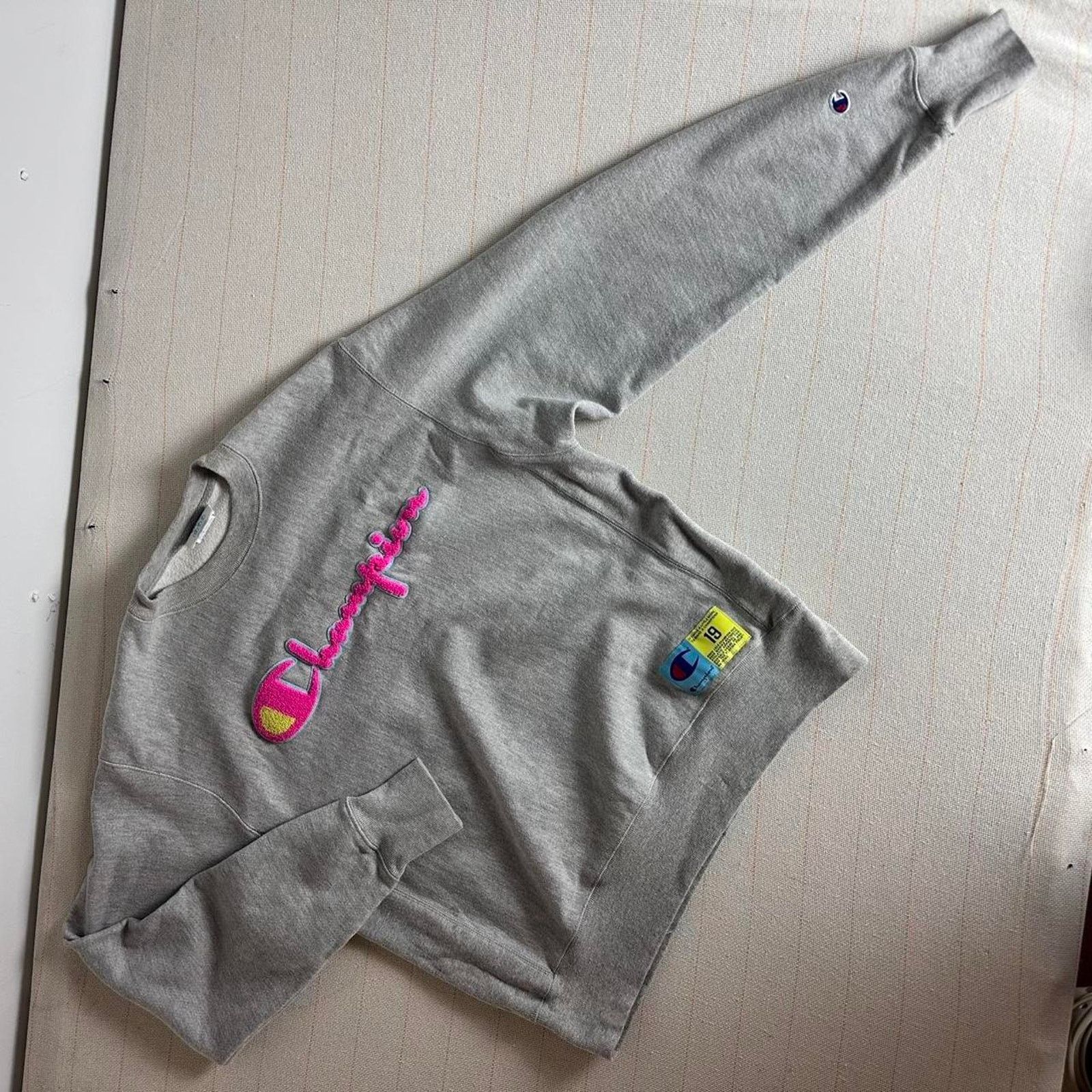 Champion Champion Limited Edition Reverse Weave Crewneck Pink Logo Size M / US 6-8 / IT 42-44 - 8 Thumbnail