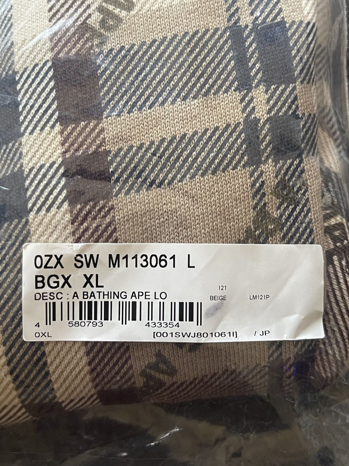 Bape BAPE A Bathing Ape Logo Check Pattern Crewneck Size US XL / EU 56 / 4 - 14 Thumbnail