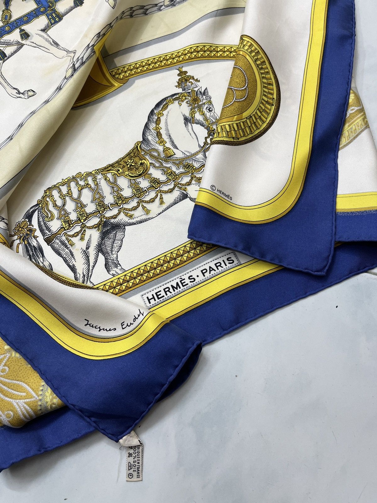 Hermes 💥💥🔥STEALS HERMES SILK SCARF Size ONE SIZE - 6 Thumbnail