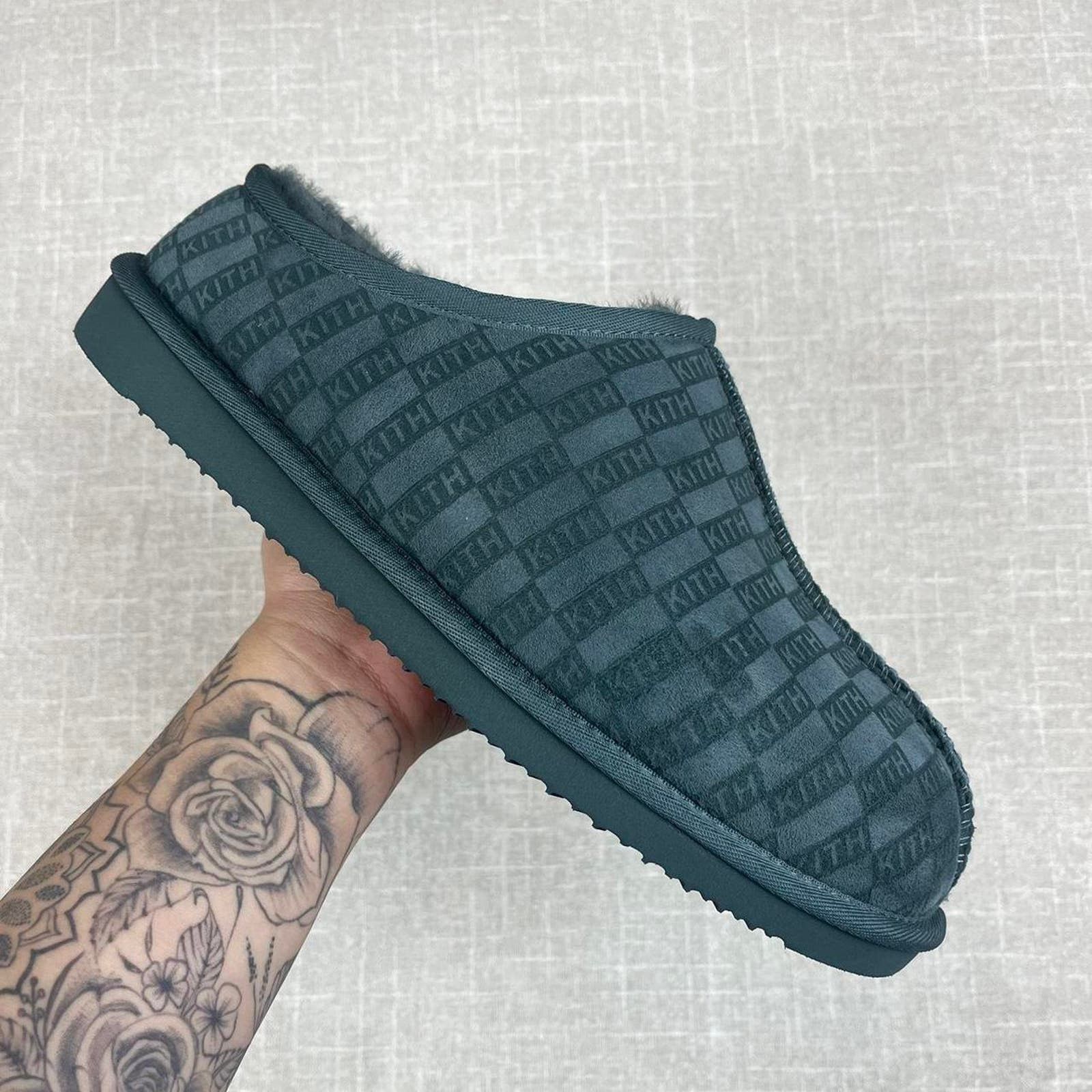 image of Kith Monogram Shearling Slipper In Stadium Eu 43 in Grey, Men's (Size 10)