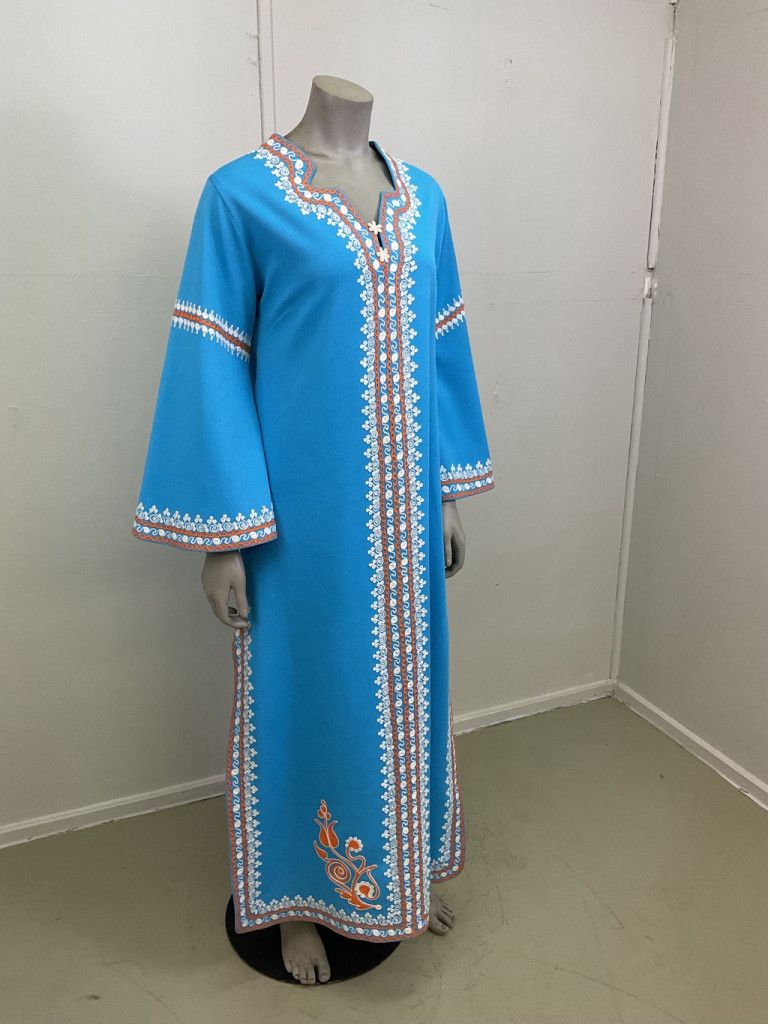Vintage 1970’s Embroidered Blue Vintage Hippie Bohemian Maxi Dress Size M / US 6-8 / IT 42-44 - 4 Thumbnail