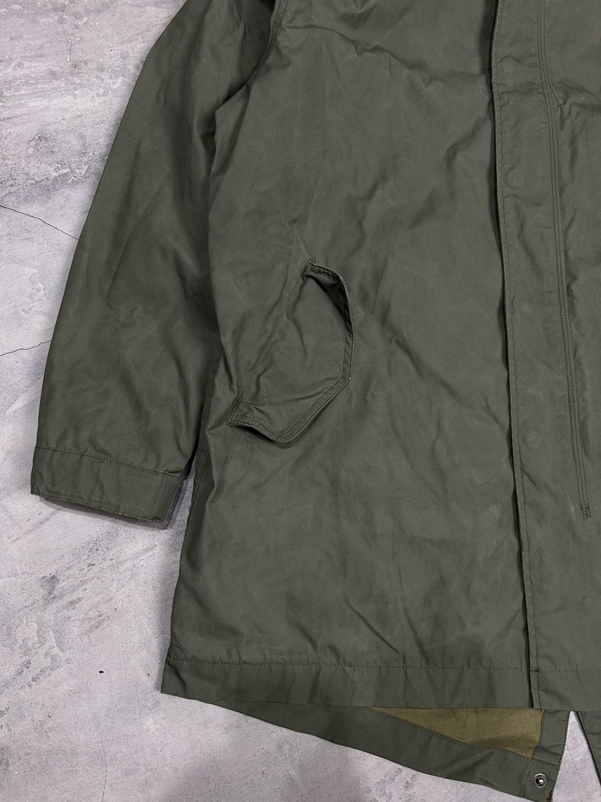Fred Perry Fred Perry Jacket Windbreaker Casual Streetwear Size US XL / EU 56 / 4 - 2 Thumbnail
