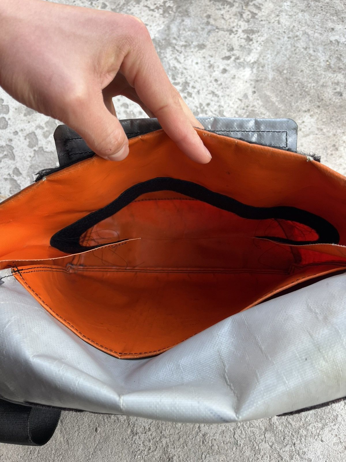 Freitag Vintage Freitag F11 Lassie Recycled Messenger Bag Crossbody Size ONE SIZE - 11 Thumbnail