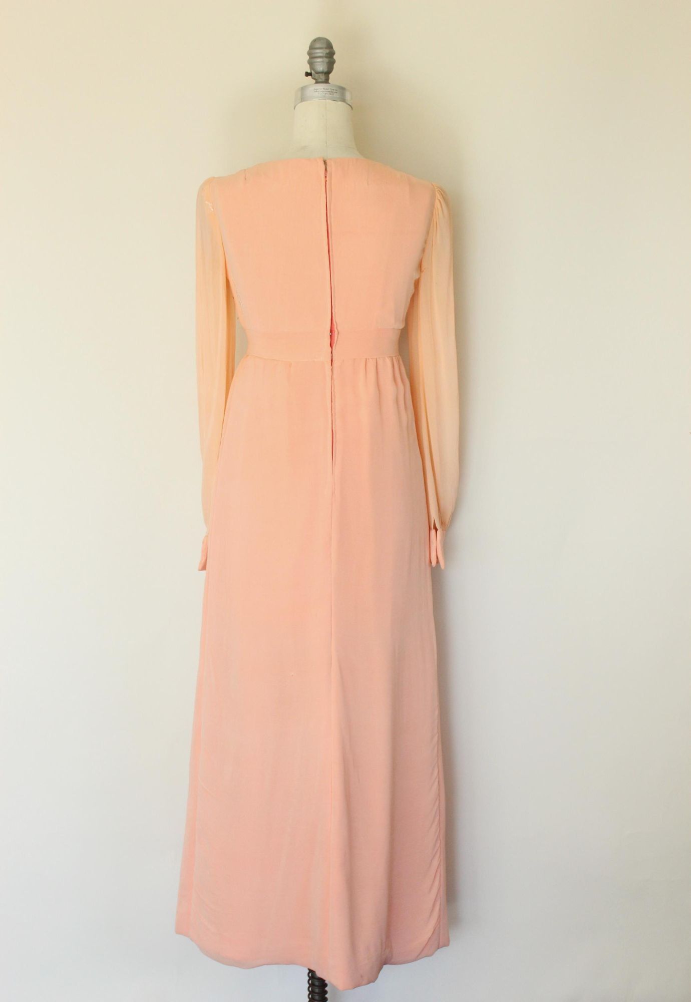 Vintage Vintage 1960s Dress, Peach Maxidress with Asian Inspired Emb Size S / US 4 / IT 40 - 10 Thumbnail