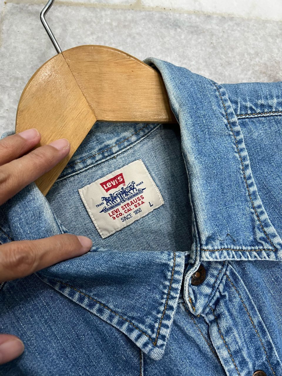 Levi's × Vintage Vintage Levis Denim Shirt Size US L / EU 52-54 / 3 - 3 Thumbnail