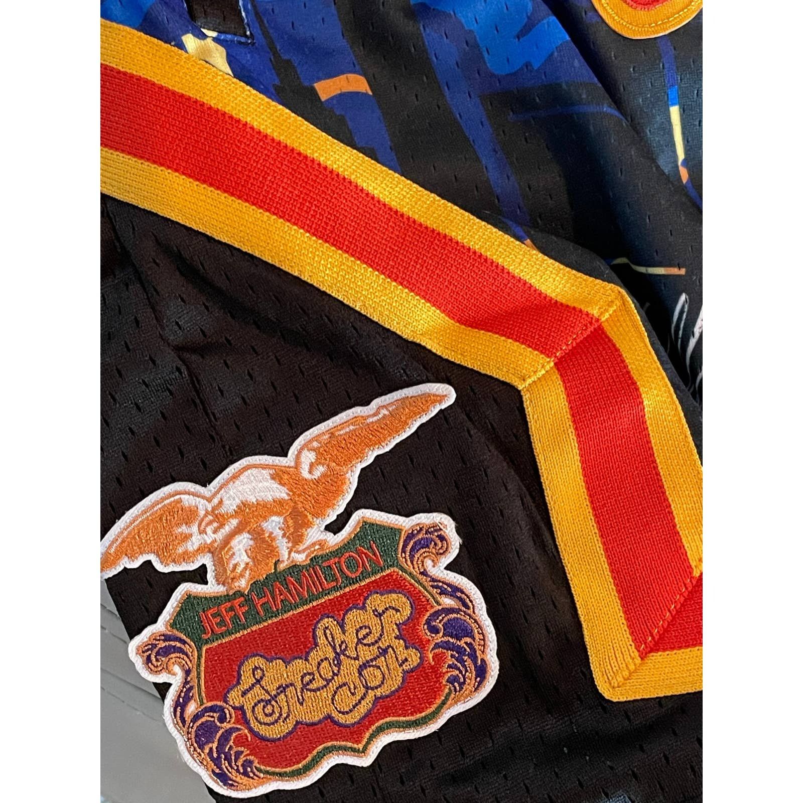Mitchell & Ness Mitchell & Ness RARE Sneakercon Sport Shorts Medium NEW Size US 34 / EU 50 - 3 Thumbnail