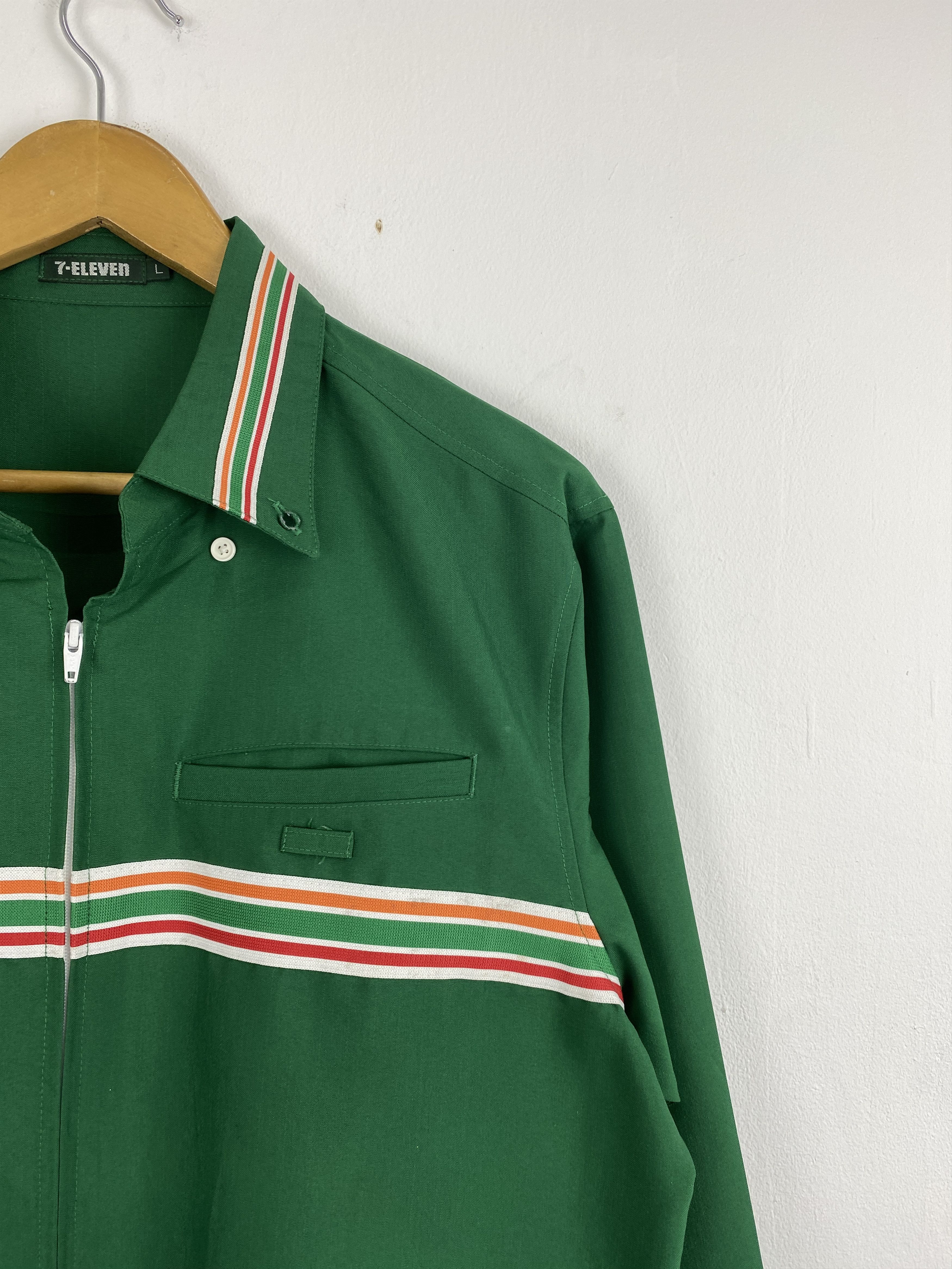 Japanese Brand Vintage 7Eleven Green Uniform Long Sleeve Jacket J2021 Size US L / EU 52-54 / 3 - 10 Thumbnail