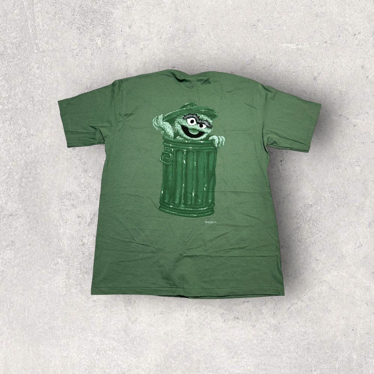 Vintage Vintage Oscar the Grouch tee Size US XL / EU 56 / 4 - 1 Thumbnail