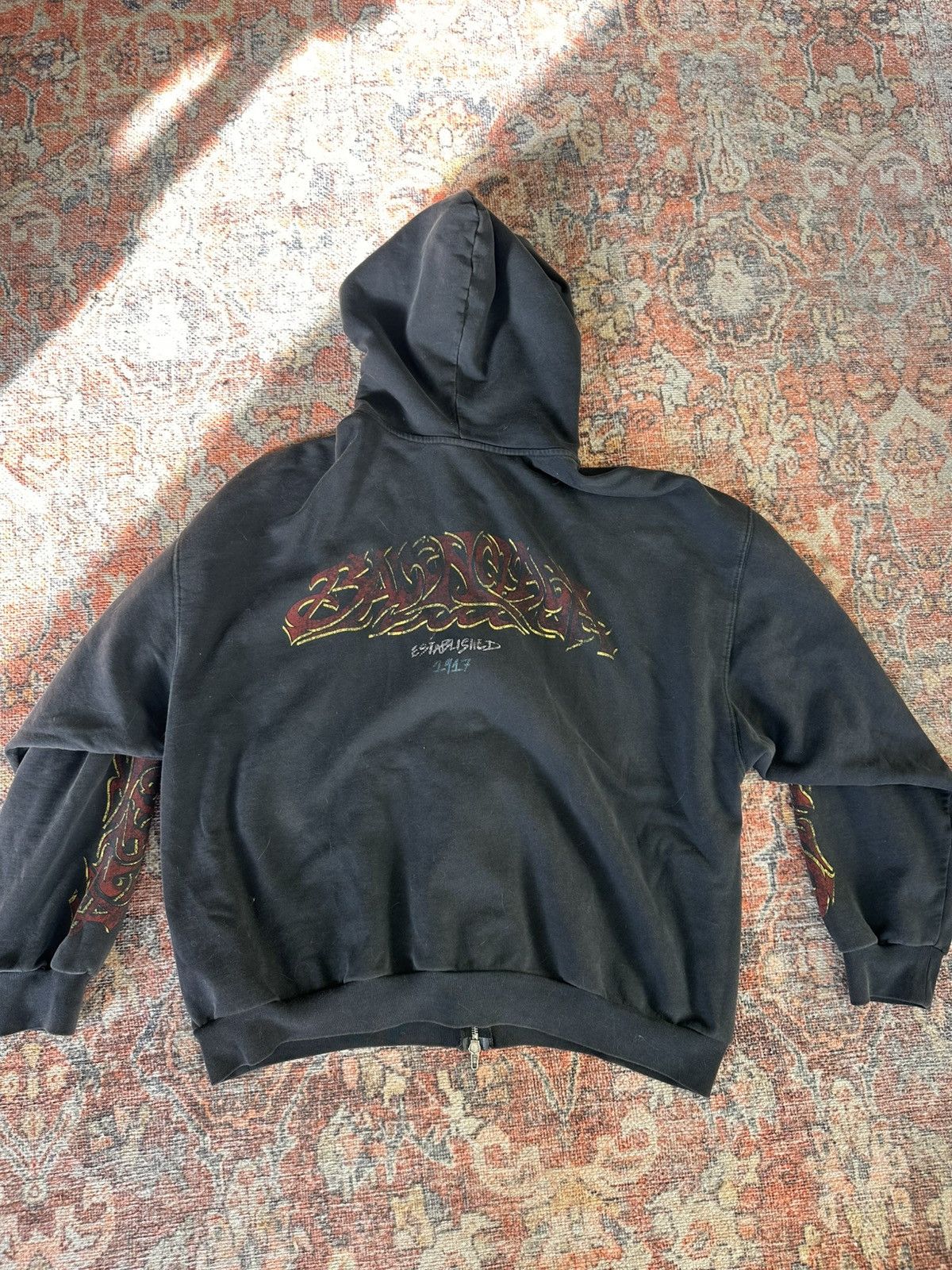 新品未使用【BALENCIAGA】OFFSHORE ジップアップフーディー XL Balenciaga Balenciaga S24 Exclusive Offshore zip up | Grailed