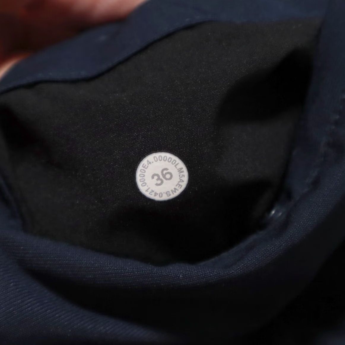 Lululemon Lululemon Commission Classic 30 Polyester Chino Pants Navy Blue Men 36 Navy Blue Mens Regular Chino Pants Size US 36 / EU 52 - 7 Thumbnail