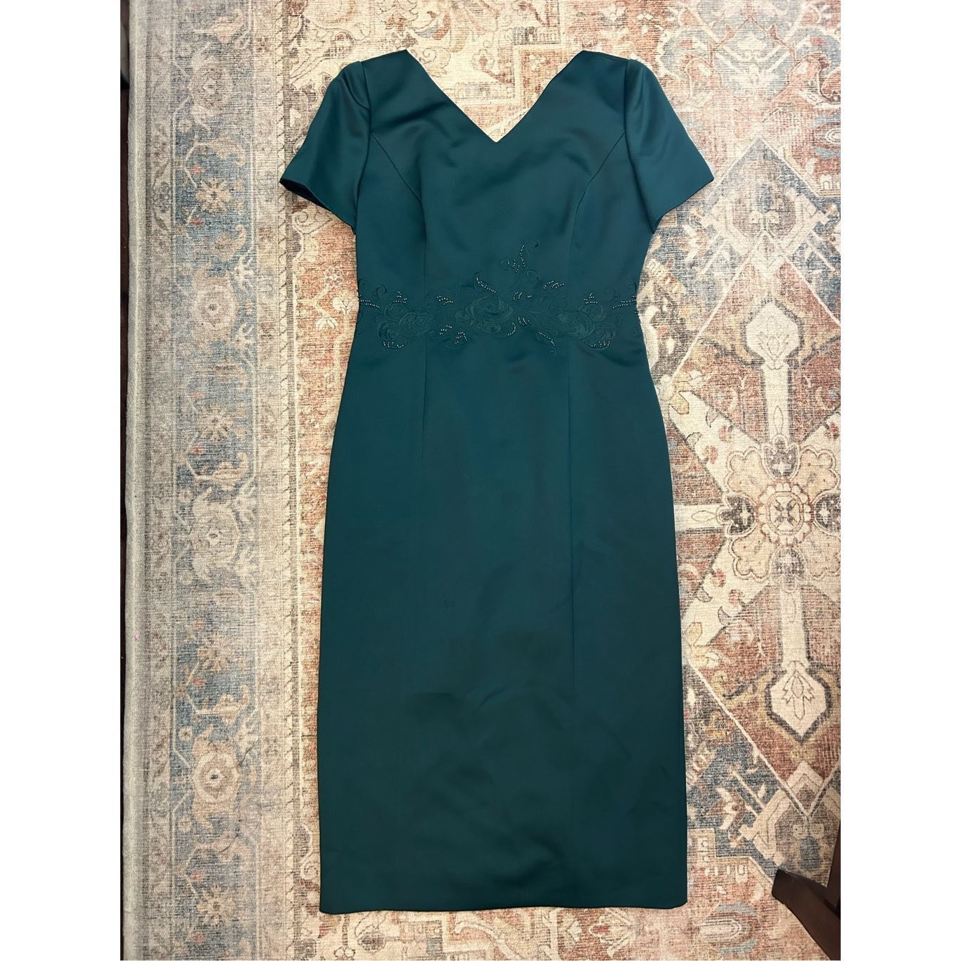 Other Maggy London Emerald Green Midi Satin Jeweled Detailing Dres Size L / US 10 / IT 46 - 1 Thumbnail
