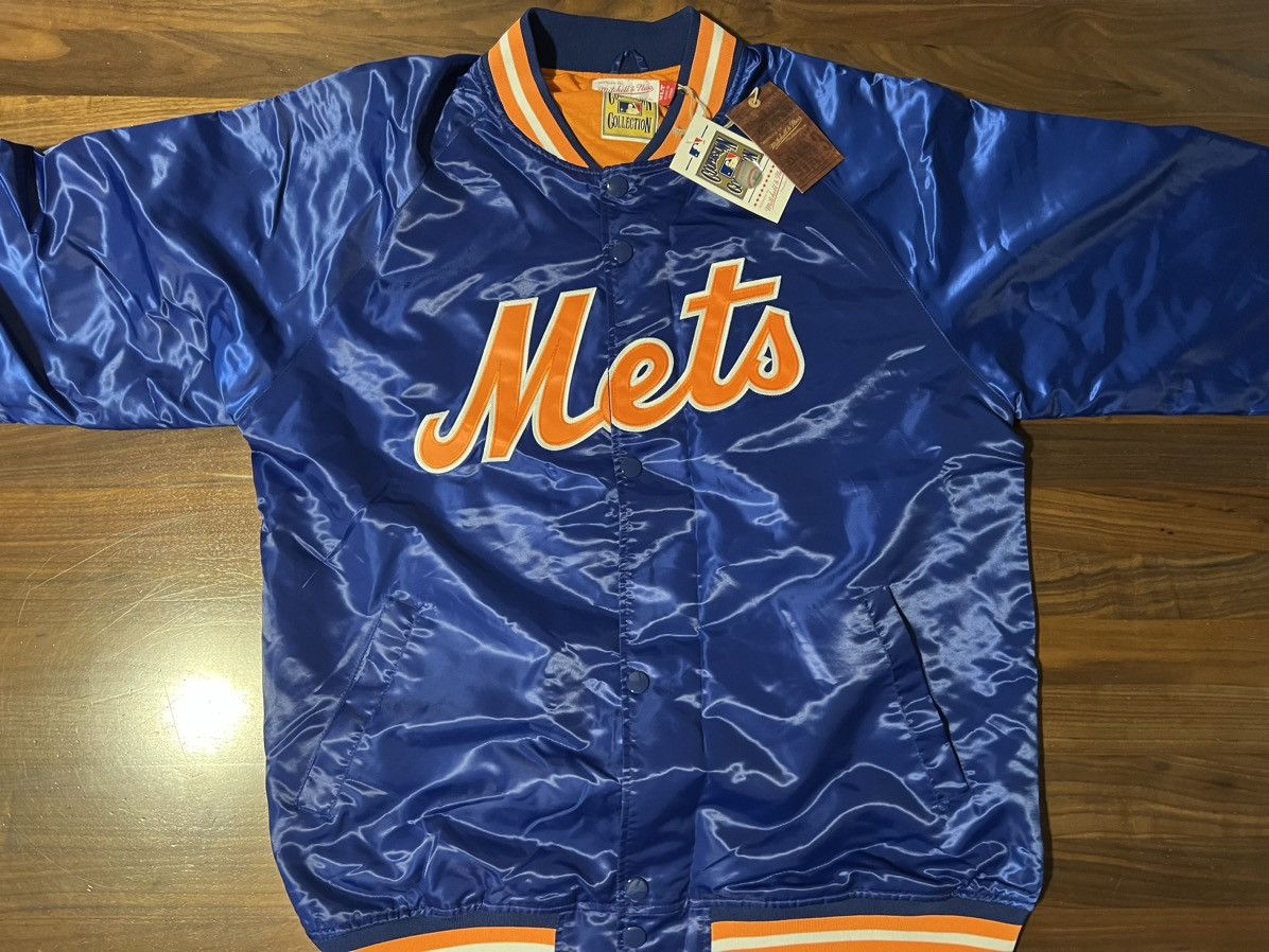 Mitchell & Ness Men's New York Mets Mitchell & Ness Satin Jacket Size XLT Size US XL / EU 56 / 4 - 2 Thumbnail