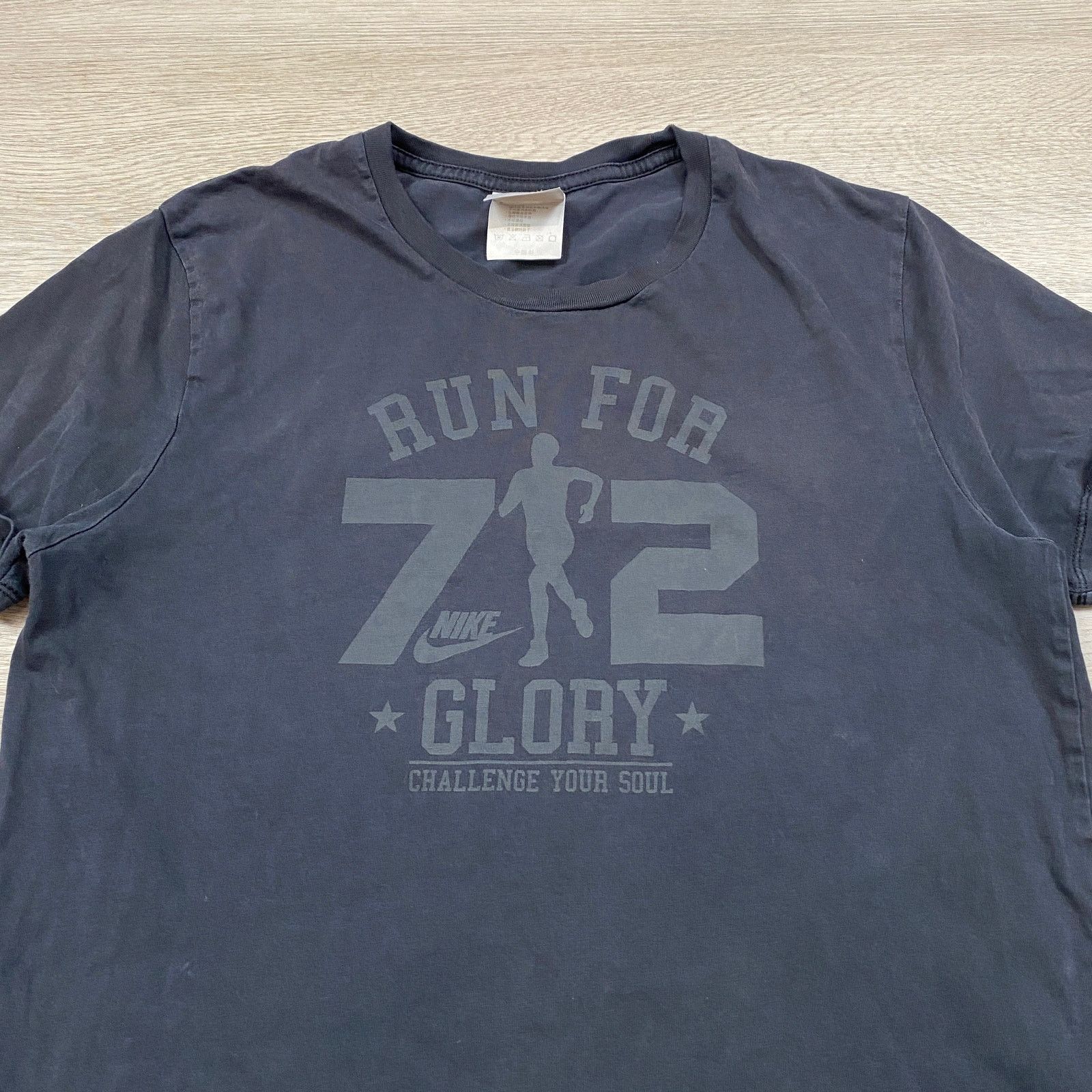 Nike × Vintage Rare VTG Nike Silver Japanese Tag Y2k Run For Glory Shirt XL Size XL / US 12-14 / IT 48-50 - 2 Thumbnail