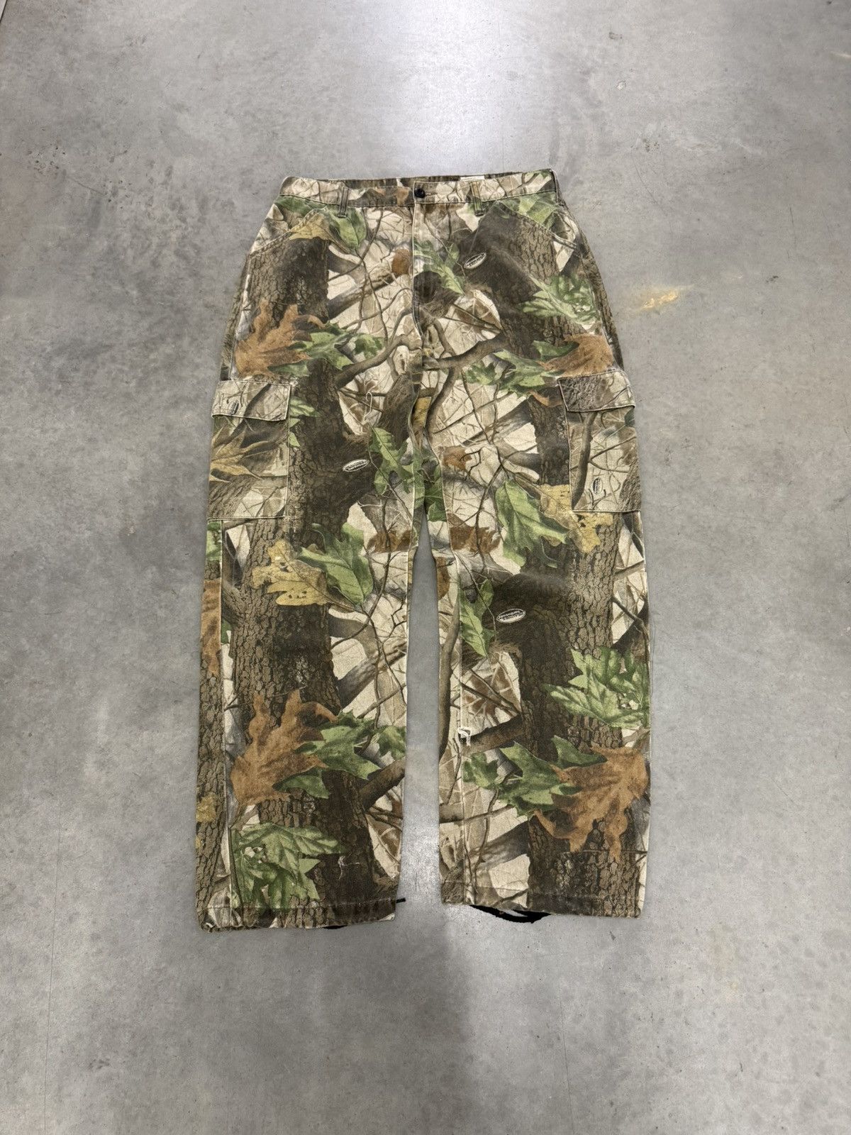 Realtree Camo Cargo Pants 2000s USA Green Brown Y2K 34W