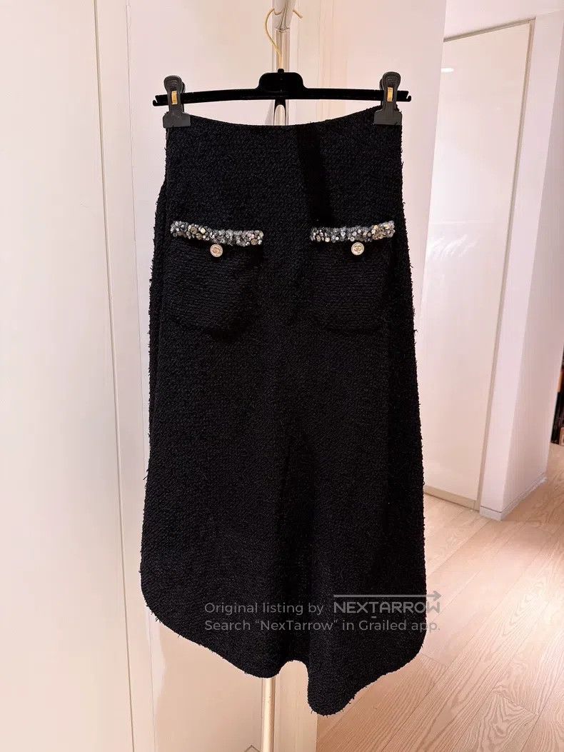 Chanel Chanel 21S spring and summer sequin pocket black tweed ski Size 42" / US 20 - 1 Thumbnail
