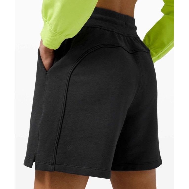 Lululemon Lululemon All Yours High Rise Short *7" Size 4 Black Size 27" / US 4 / IT 40 - 5 Thumbnail