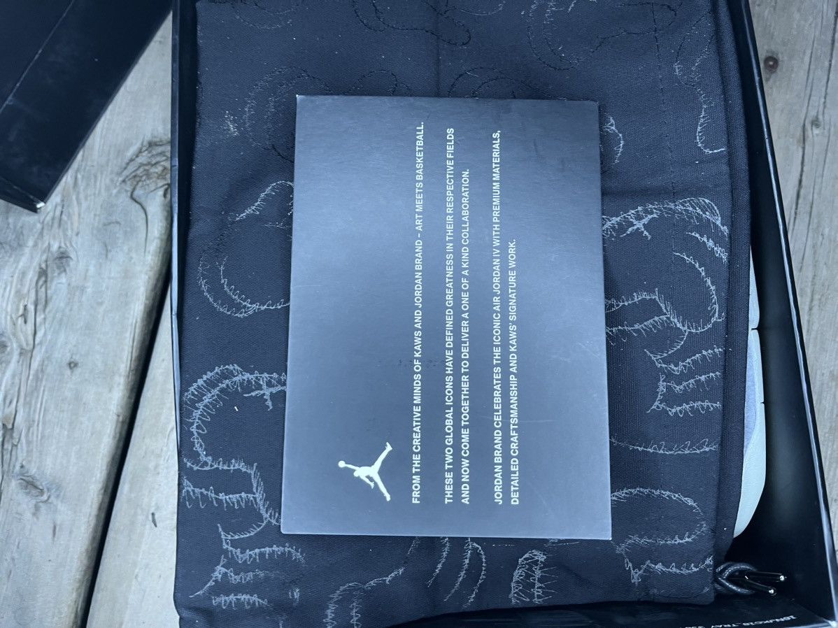 Jordan Brand × Kaws Kaws X Air Jordan Retro 4 Suede Grey Deadstock Size US 9.5 / EU 42-43 - 13 Thumbnail