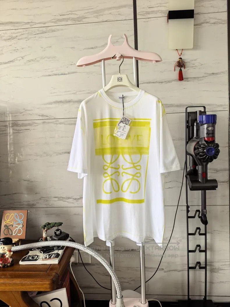 Loewe Loewe Short Sleeve with Logo on Front and Back Size US M / EU 48-50 / 2 - 1 Thumbnail