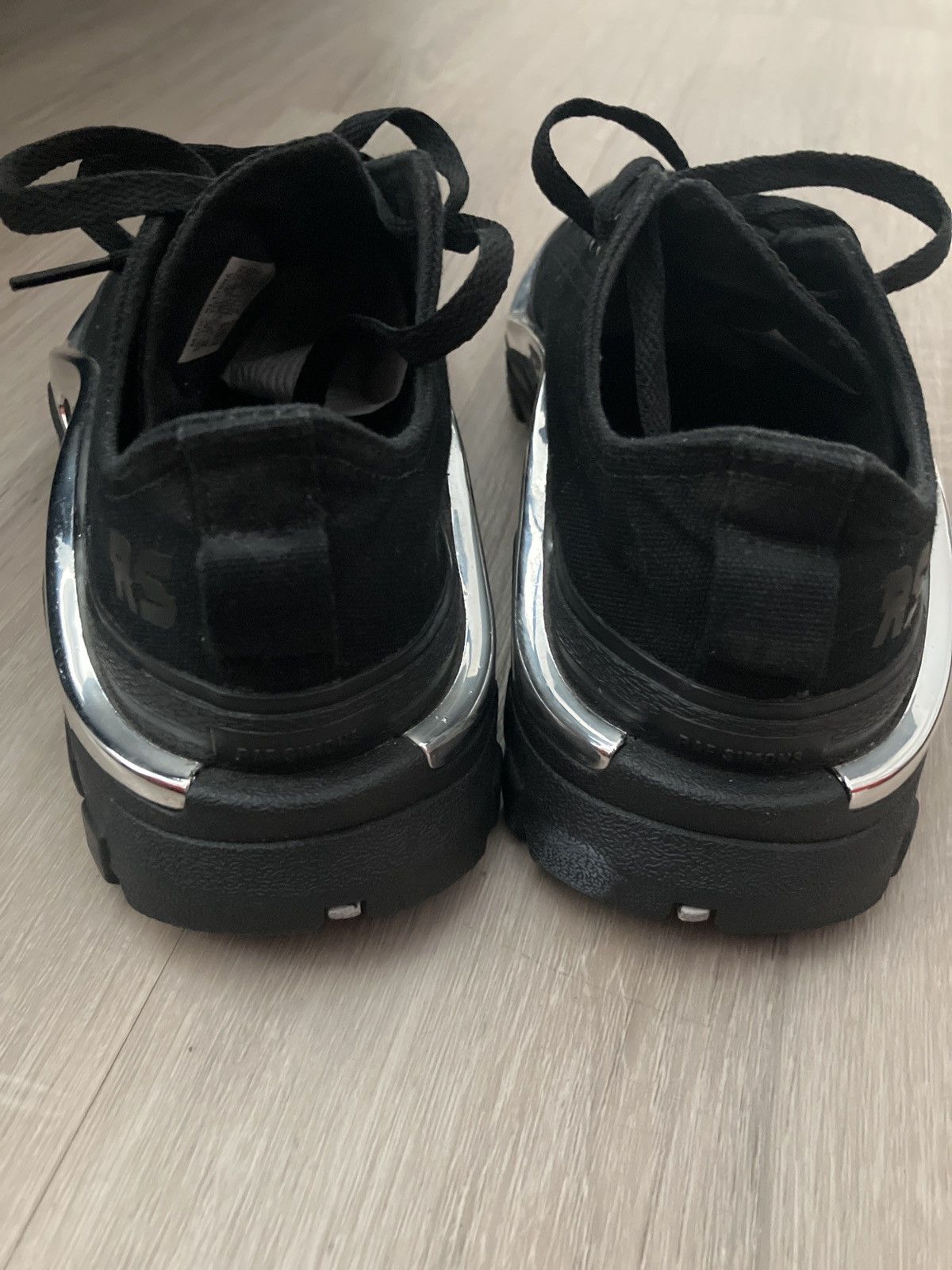 Adidas × Raf Simons Raf Simons \ Addidas Size US 6 / EU 39 - 7 Thumbnail