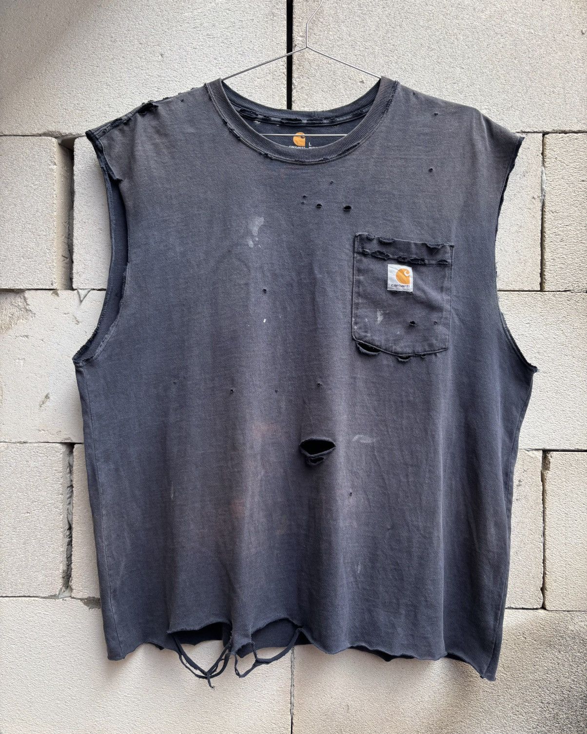 Carhartt Thrashed Carhartt Distressed Tank Shirt ERD Grunge Size US L / EU 52-54 / 3 - 2 Thumbnail