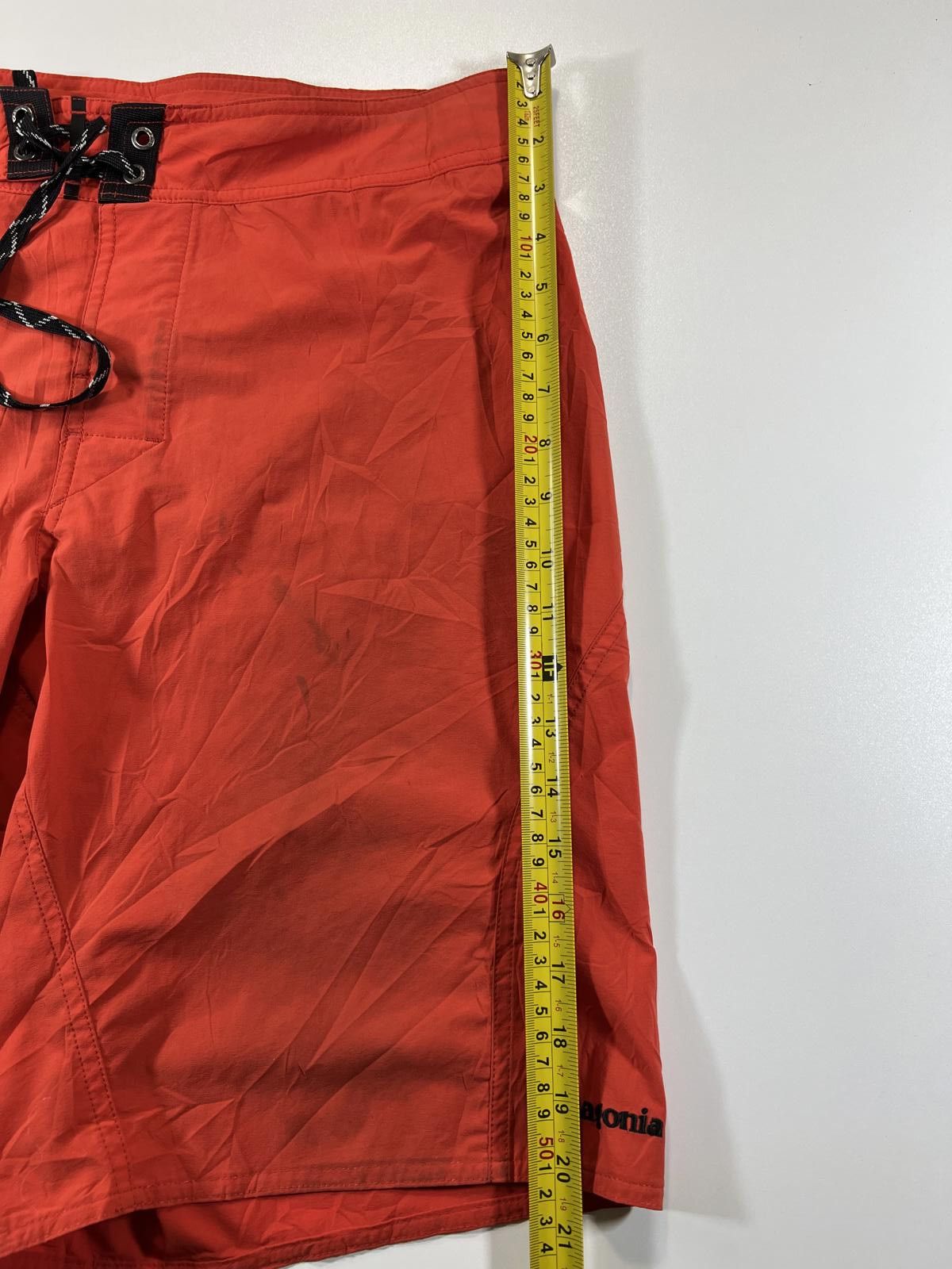 Patagonia Vintage Patagonia Men's Red Board Shorts Size 32 Size US 32 / EU 48 - 5 Thumbnail